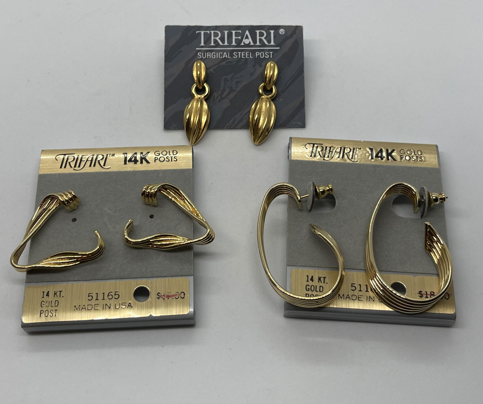 ESTATE LOT OF (3) TRIFARI COCKTAIL EARRINGS: ESTATE LOT OF (3) TRIFARI COCKTAIL EARRINGS. IN MINT OVERALL SHAPE AND CONDITION. SOLD AS A LOT. PLEASE VIEW ALL DETAILED PICTURES. A GREAT ADDITION TO YOUR COLLECTION.
