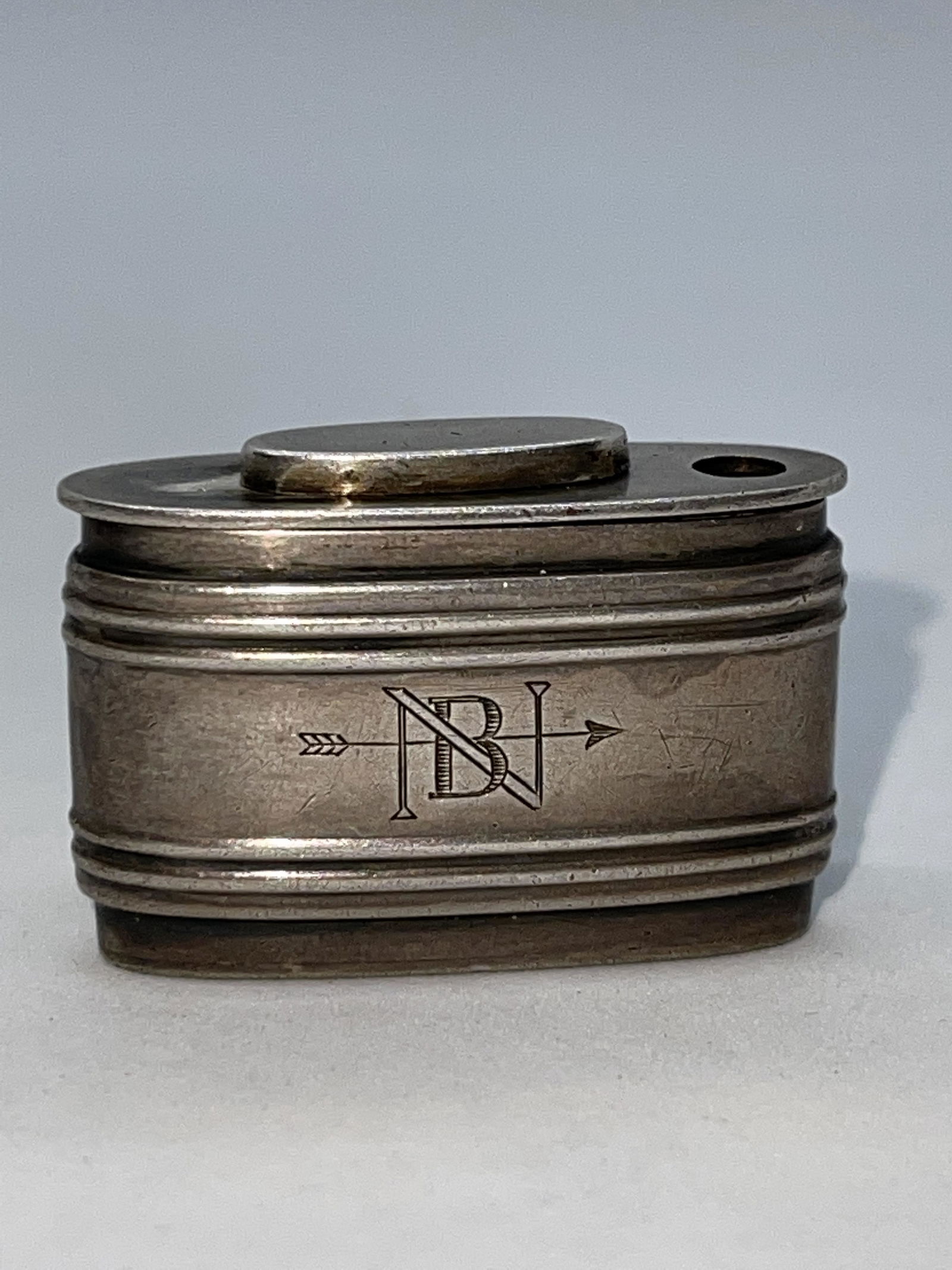 ANTIQUE STERLING SILVER PILL BOX (1 of 3)