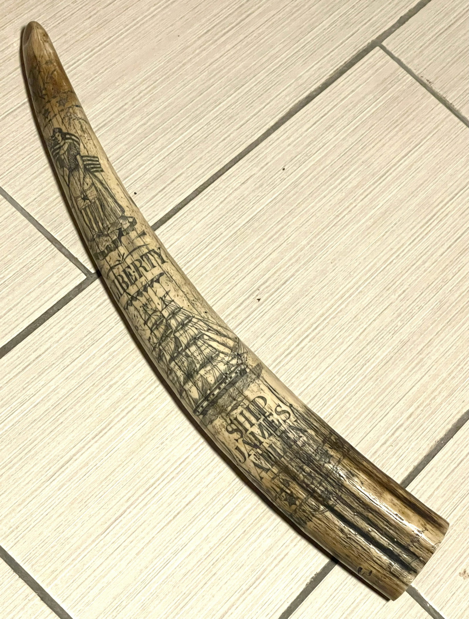 ANTIQUE 1830 LIBERTY SHIP JAMES ALLEN SCRIMSHAW DESK: ANTIQUE DATED 1830 LIBERTY SHIP JAMES ALLEN SCRIMSHAW DESK ORNAMENT. THIS IS A RARE FIND. IT IS IN MINT OVERALL SHAPE AND CONDITION WITH DETAILED CRAFTSMANSHIP. HAS A GREAT LOOK TO IT WITH AN EXCELLEN