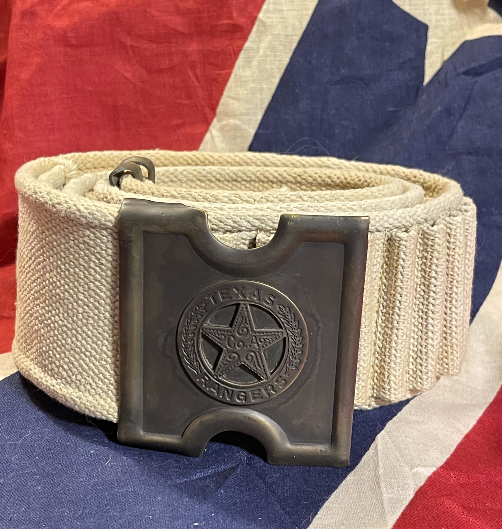 ANTIQUE POST CIVIL WAR TEXAS RANGERS BELT BUCKLE - TR: ANTIQUE POST CIVIL WAR TEXAS RANGERS BELT BUCKLE. IN MINT OVERALL SHAPE AND CONDITION. MAKER MARKED ON THE BELT WITH UNIT TR 1BN - VIEW PICTURES. A GREAT FIND AND AN EXCELLENT ADDITION TO YOUR COLLECT