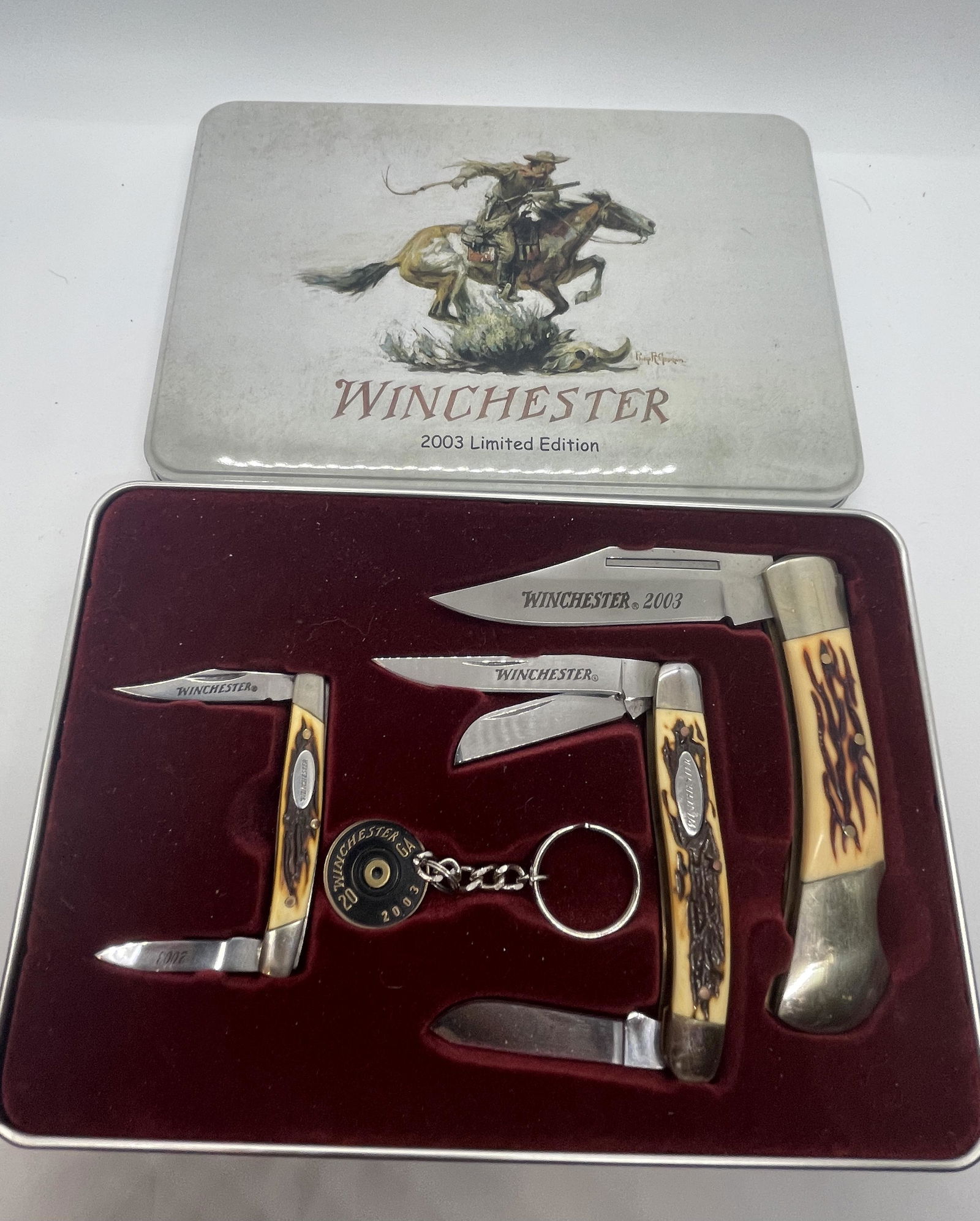 RARE WINCHESTER 2003 LIMITED ED. POCKET KNIFE SET (1 of 3)