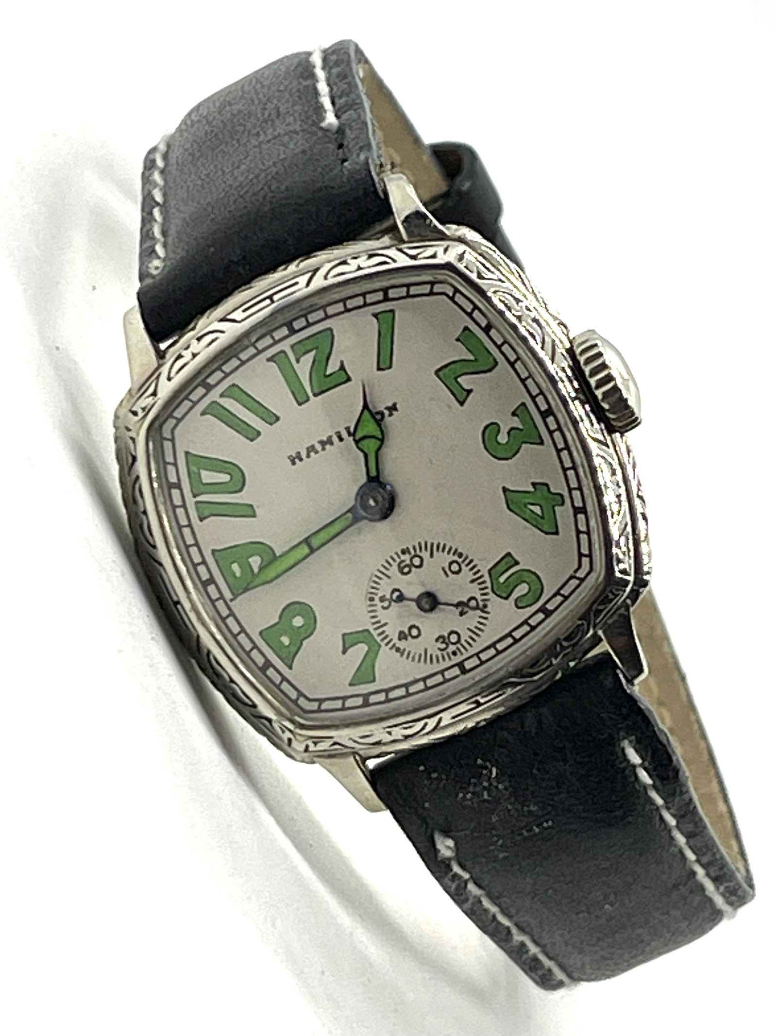 ART DECO HAMILTON MENS WRISTWATCH: ART DECO HAMILTON MENS WRISTWATCH. IN EXCEPTIONAL OVERALL SHAPE AND CONDITION. WATCH RUNS, WINDS, AND KEEPS TIME. PLEASE VIEW ALL DETAILED PICTURES. A GREAT FIND AND AN EXCELLENT ADDITION TO YOUR COLL