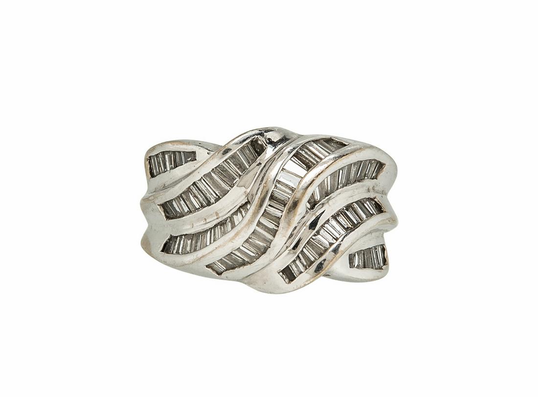 ESTATE 18K GOLD 1.50 TCW BAGUETTE DIAMONDS BAND RING SZ (1 of 3)