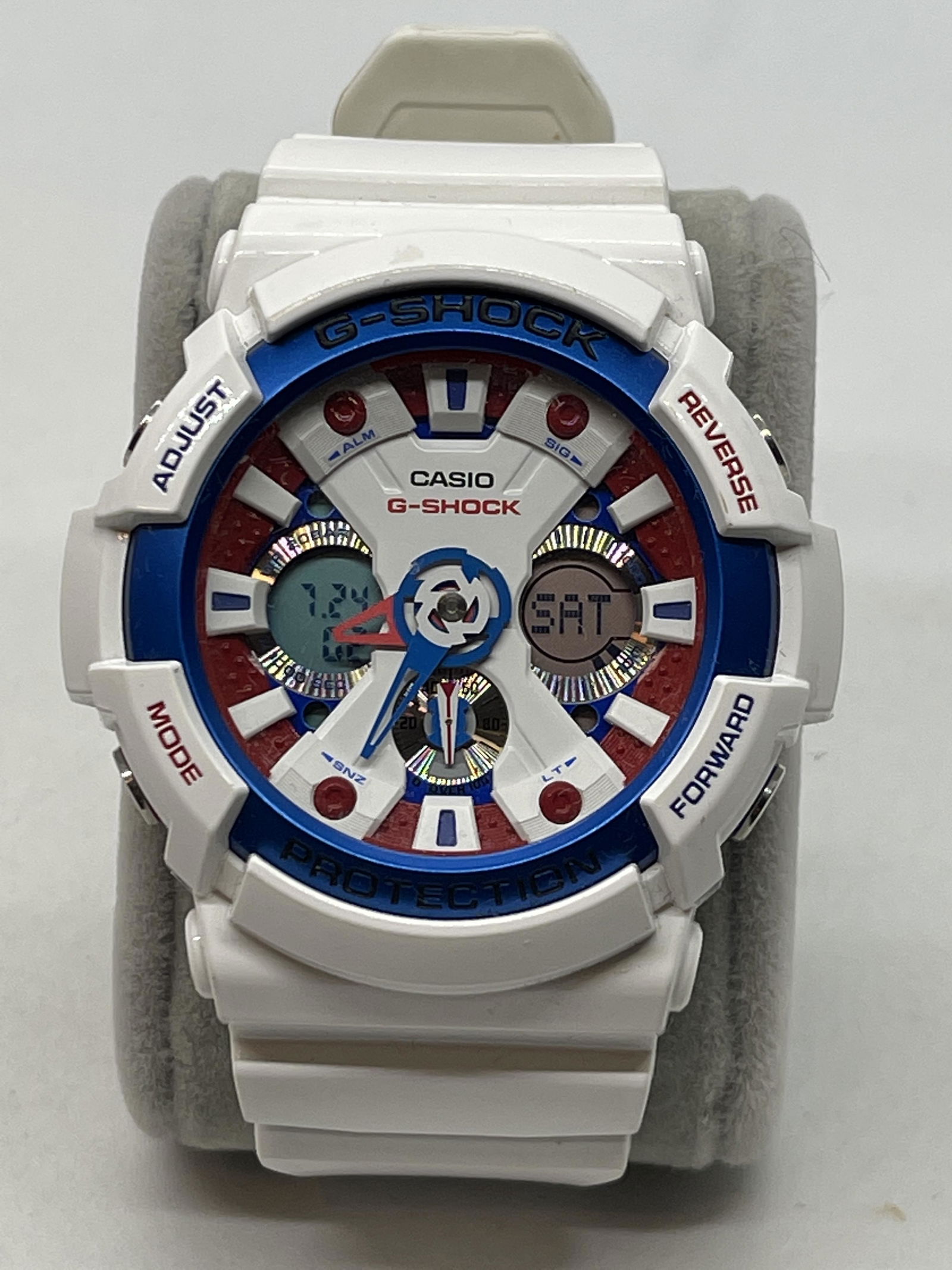 CASIO G-SHOCK GA-201TR PATRIOTIC COLORS WRISTWATCH (1 of 4)