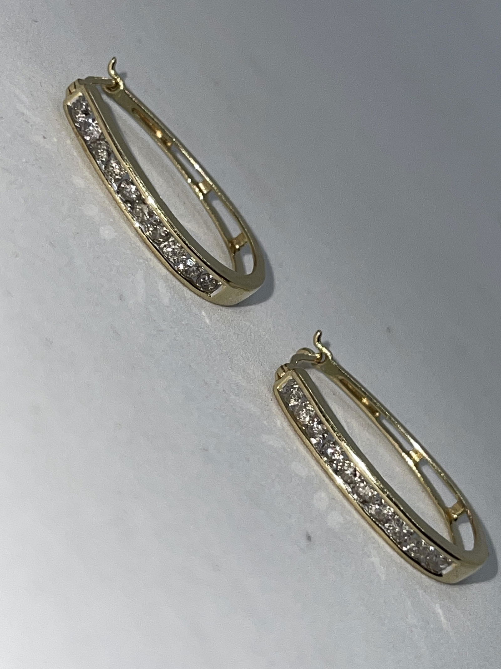 14K GOLD 1.0 TCW SI,H-I DIAMONDS HOOP EARRINGS 1.25" (1 of 4)