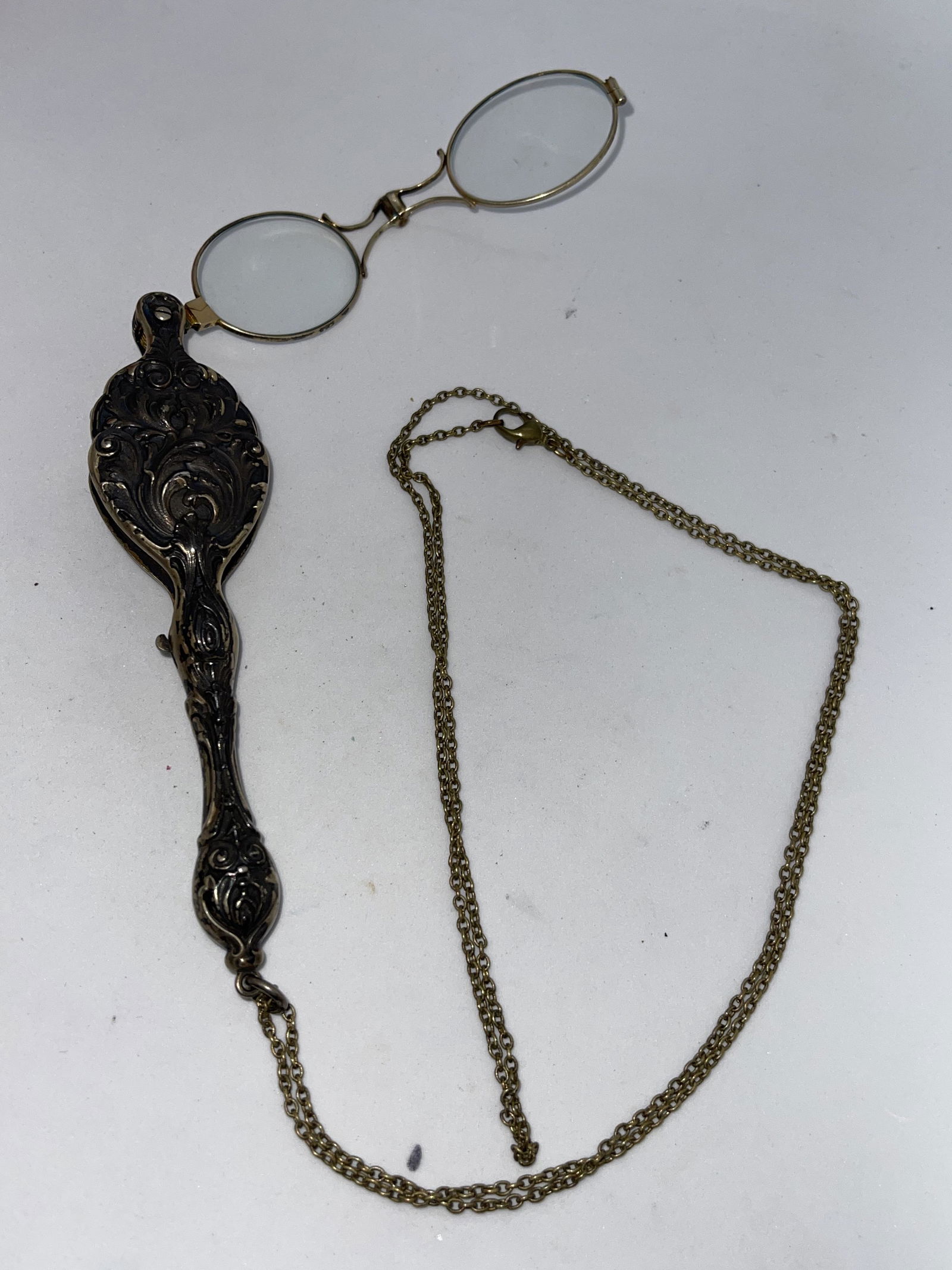VICTORIAN SILVER GILT ENGRAVED MAGNIFYING GLASSES WITH (1 of 5)
