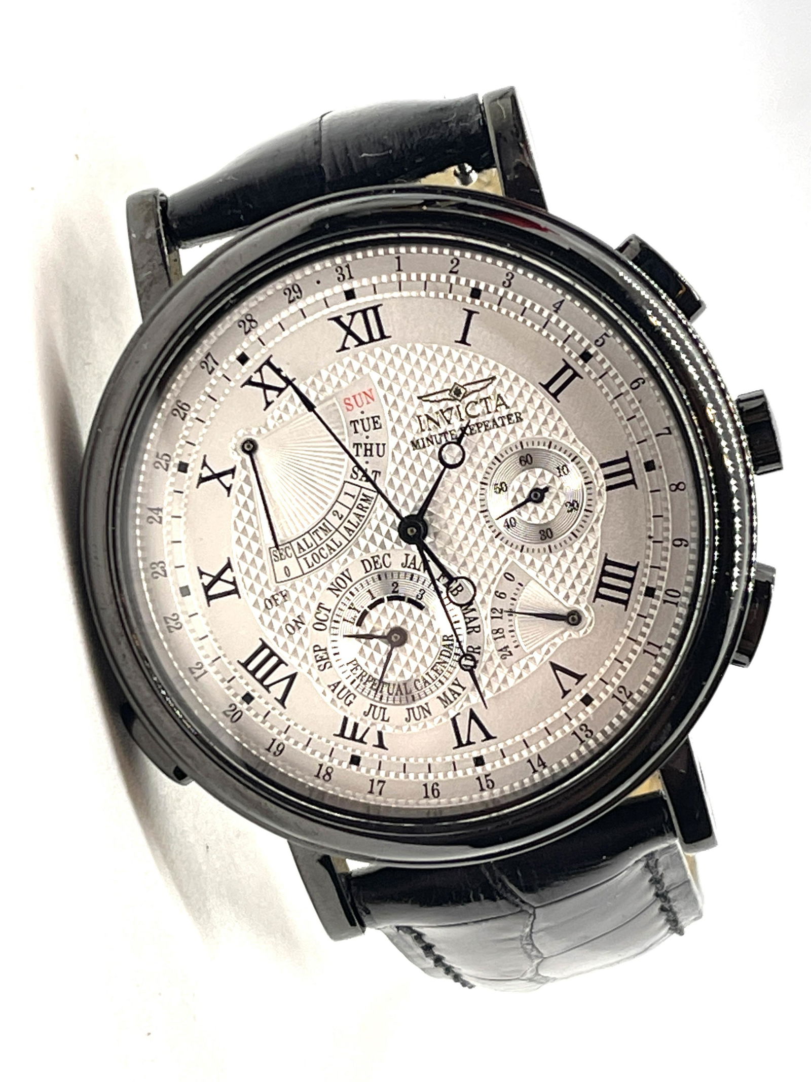 MENS INVICTA CALENDAR CHRONOGRAPH WATCH (1 of 4)