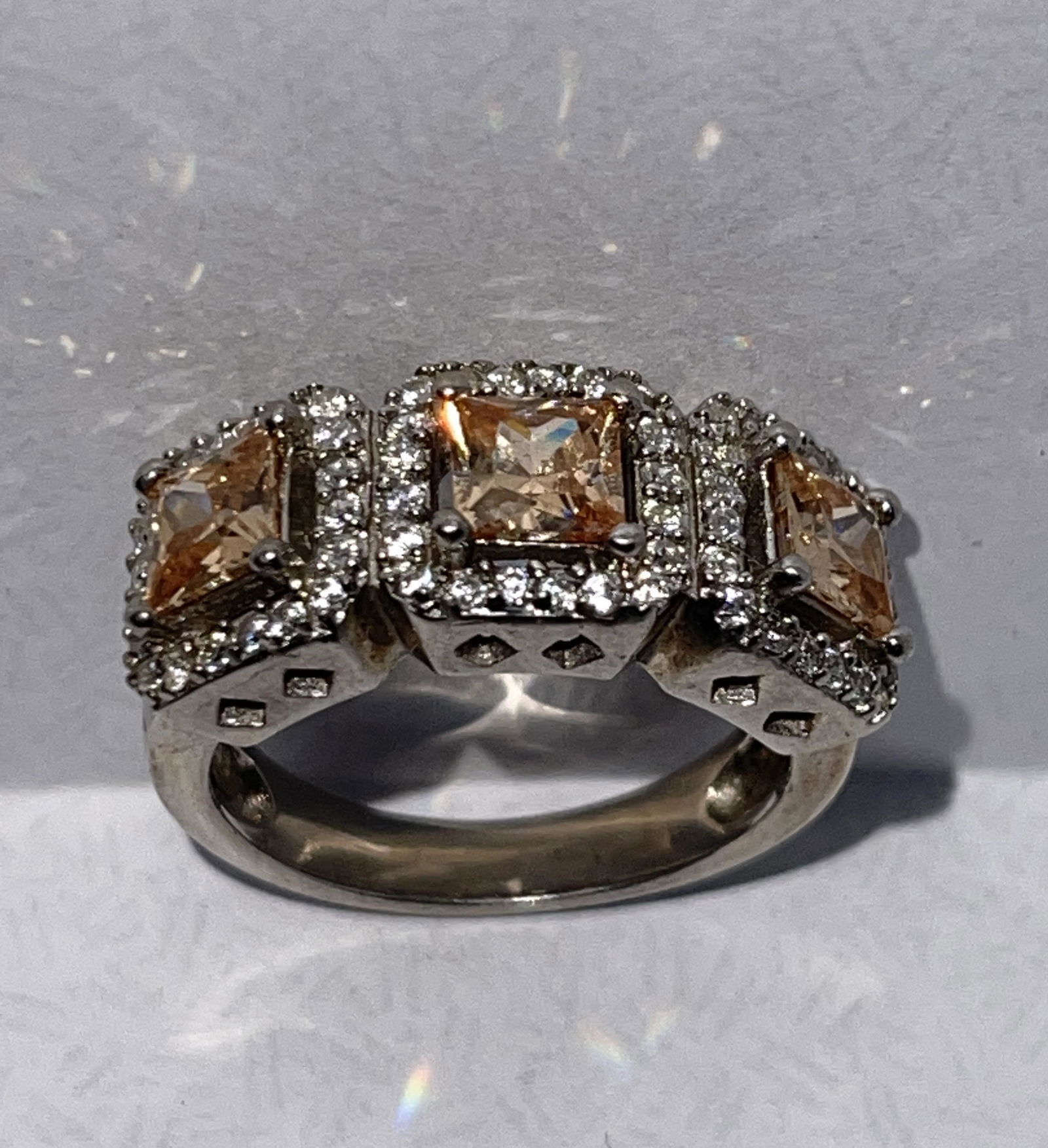 STERLING PAST PRESENT FUTURE CHAMPAGNE STONES RING SZ 7 (1 of 2)