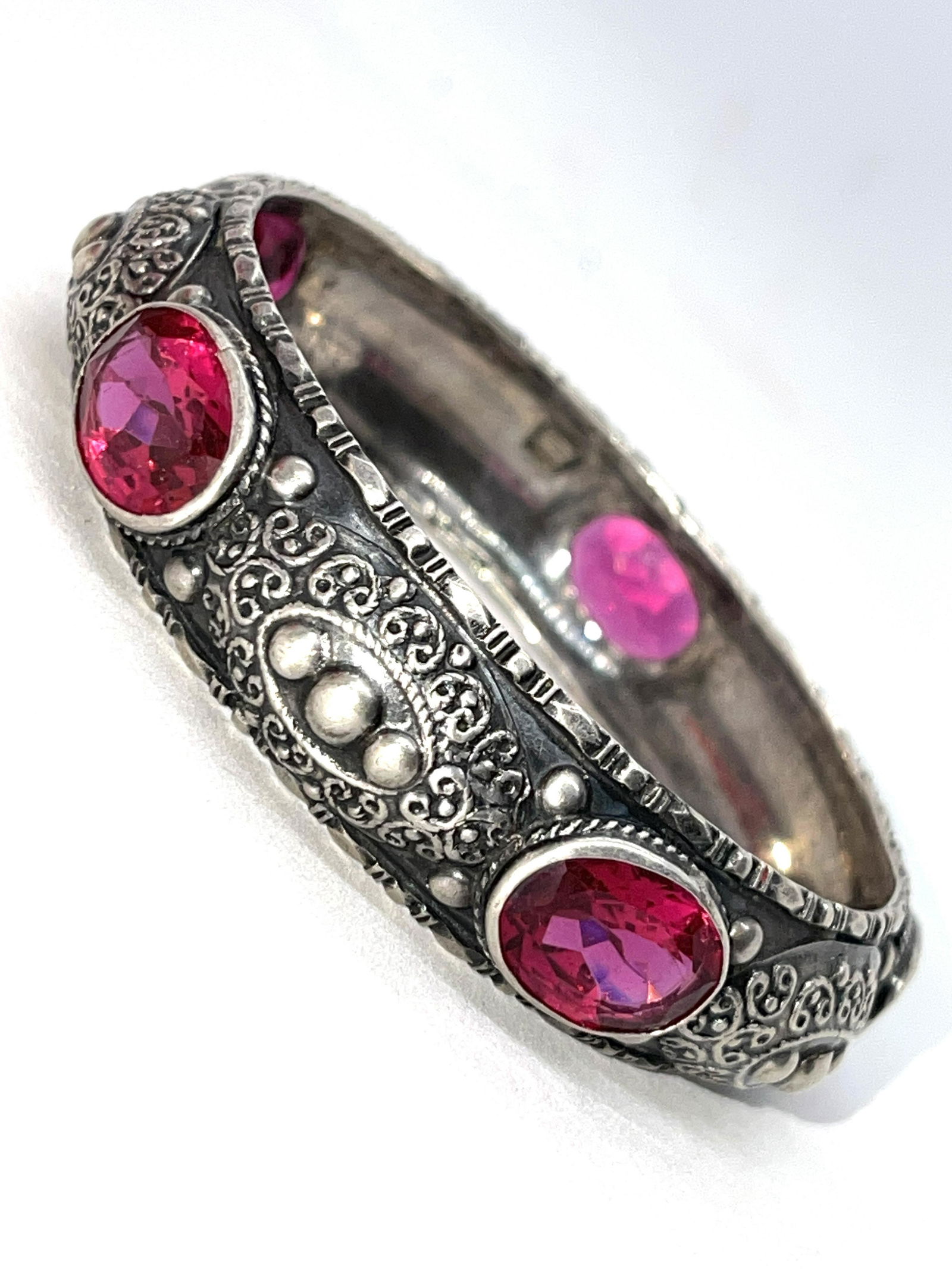 ANTIQUE STERLING SILVER 25 TCW RED STONES BANGLE (1 of 5)