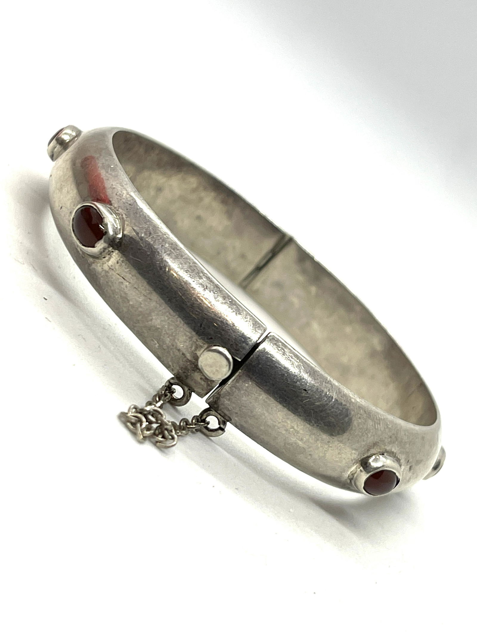 DESIGNER STERLING SILVER CORAL INLAID BANGLE BRACELET (1 of 2)