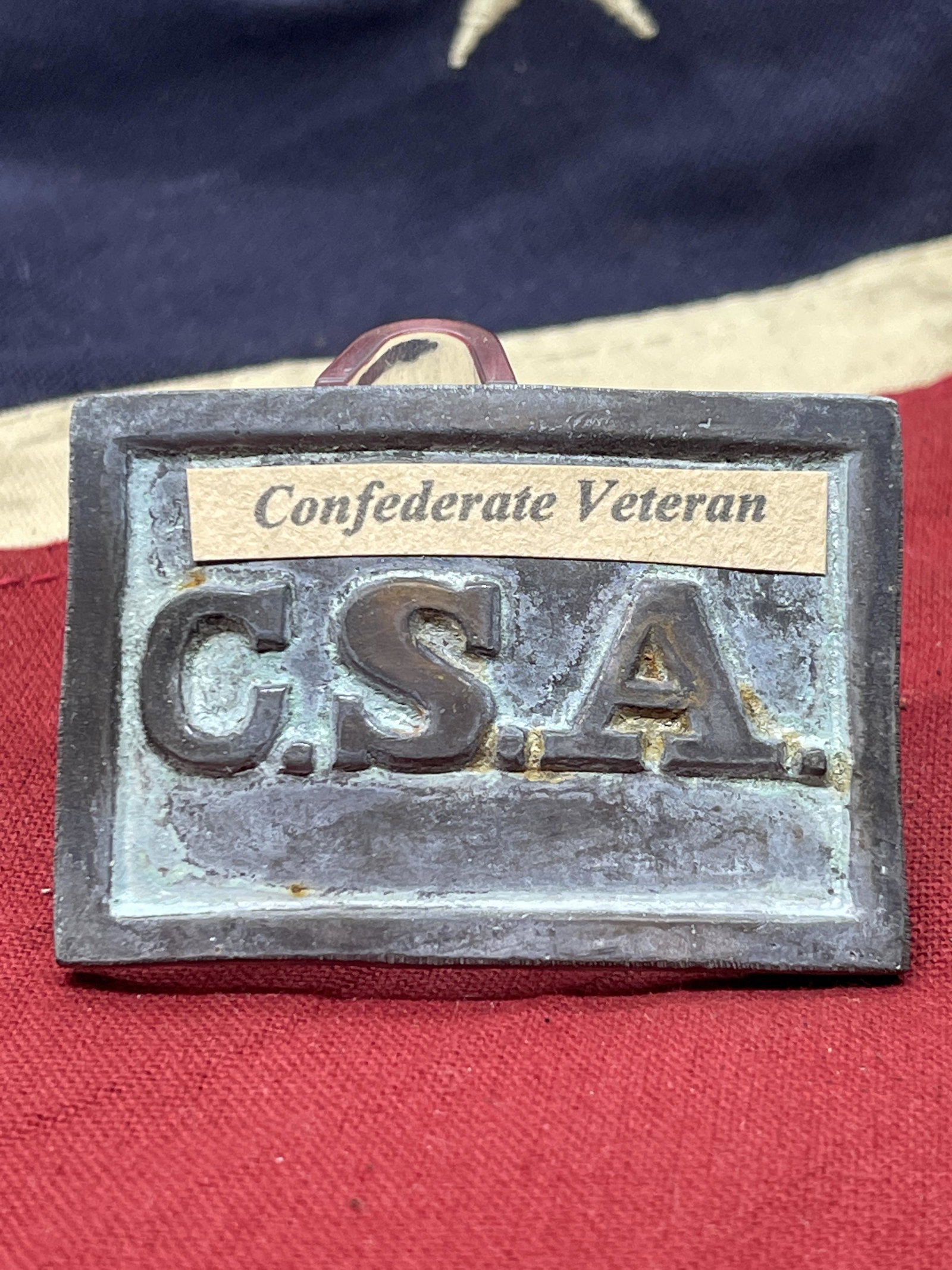 RARE CIVIL WAR CSA CONFEDERATE VETERAN'S BELT BUCKLE: RARE CIVIL WAR CSA CONFEDERATE VETERAN'S BELT BUCKLE. IN MINT OVERALL SHAPE AND CONDITION WITH A BEAUTIFUL OVERALL PATINA. HAS A GREAT LOOK TO IT WITH AN EXCELLENT OVERALL EYE APPEAL. A GREAT FIND AND