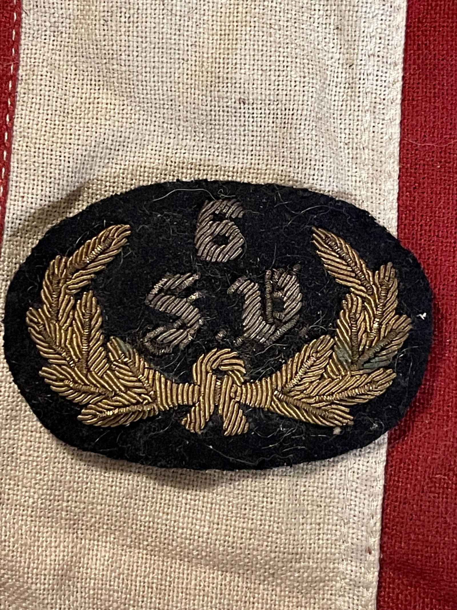 CIVIL WAR SONS OF VETERANS 6TH DIV. KEPI WREATH: CIVIL WAR SONS OF VETERANS 6TH DIV. KEPI WREATH INSIGNIA. IN MINT OVERALL SHAPE AND CONDITION WITH A BEAUTIFUL OVERALL PATINA. HAS A GREAT LOOK TO IT WITH AN EXCELLENT OVERALL EYE APPEAL. PLEASE VIEW