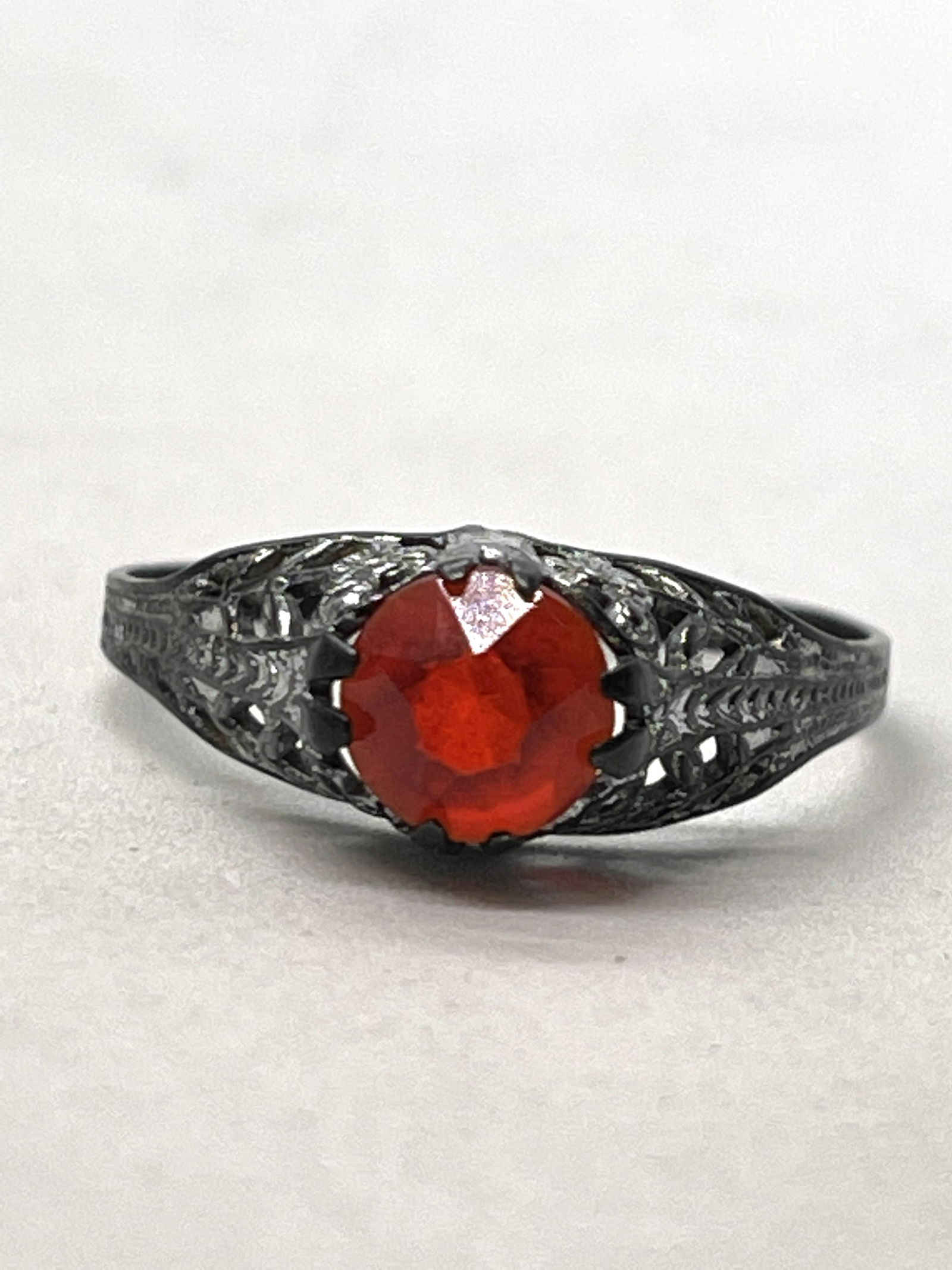 ART DECO STERLING SILVER FILIGREE RED STONE RING SZ 7 (1 of 2)