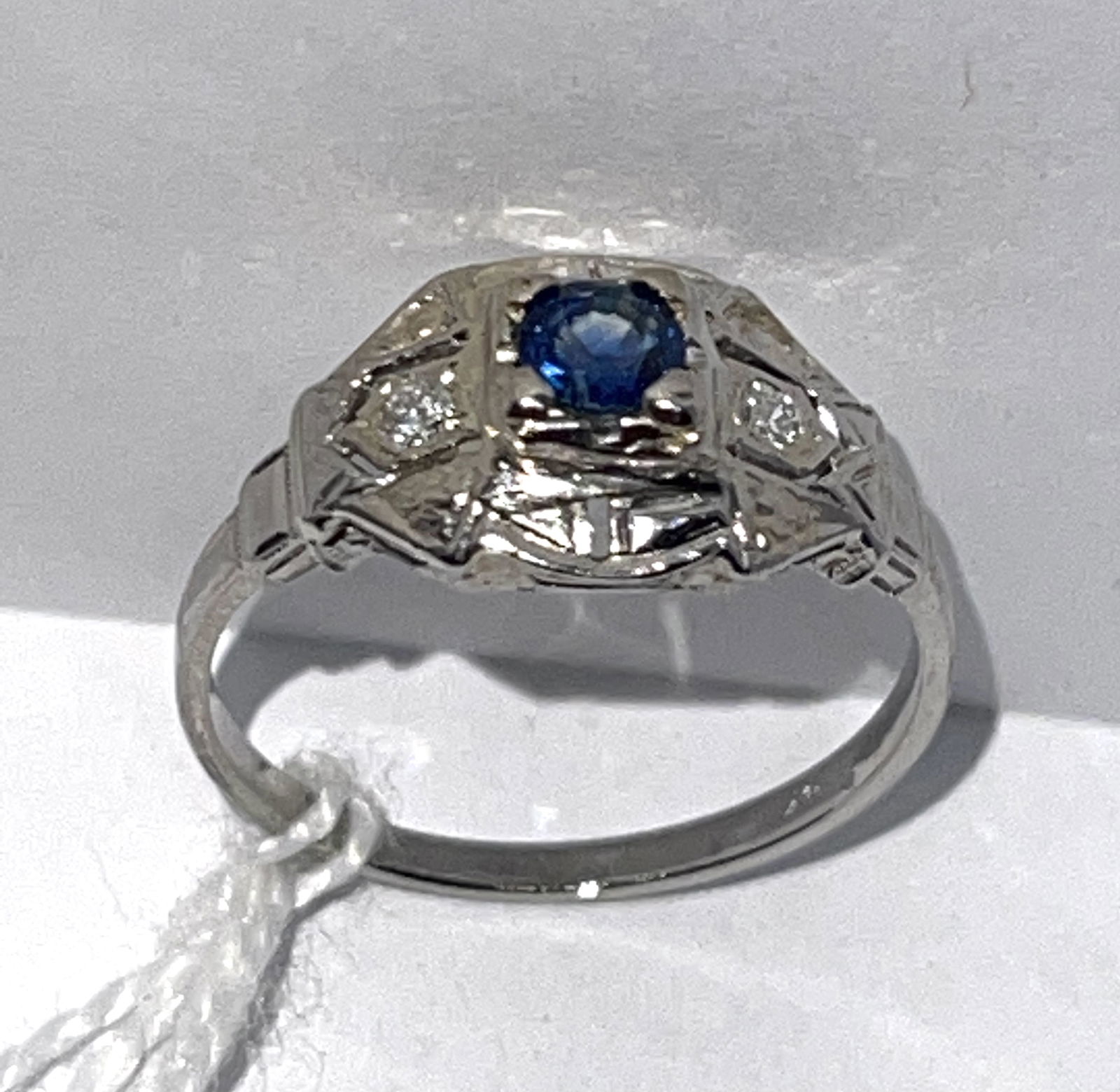 ART DECO 18K WHITE GOLD DIAMONDS & SAPPHIRE RING SZ 6 (1 of 2)