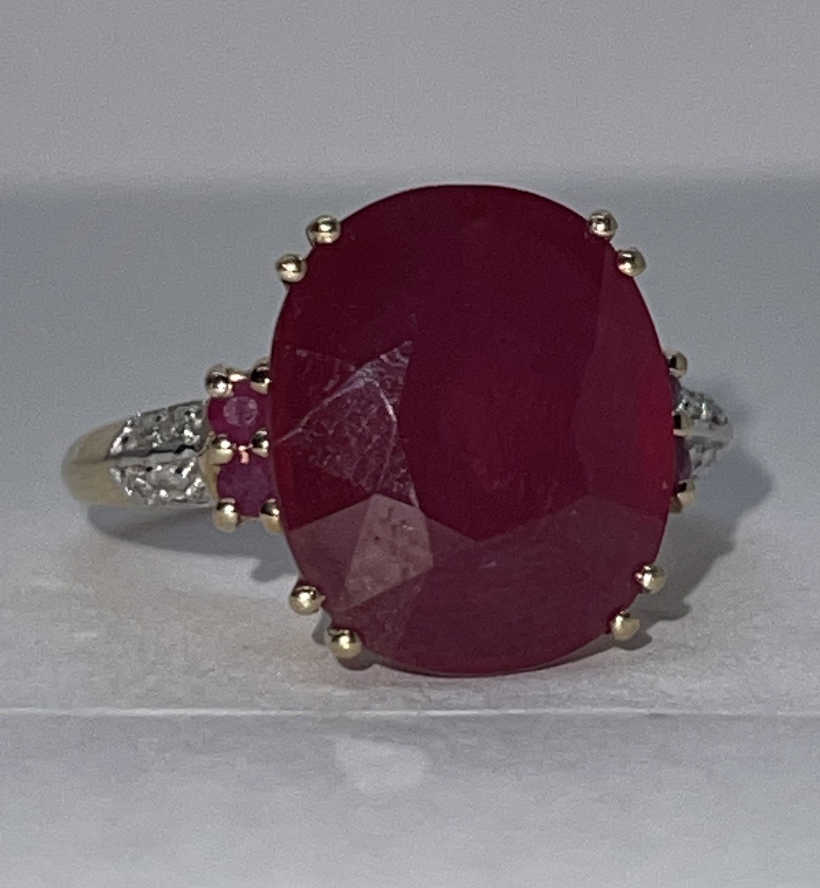 ESTATE 14K GOLD 4 CT CABOCHON RUBY & DIAMONDS RING SZ 7 (1 of 2)