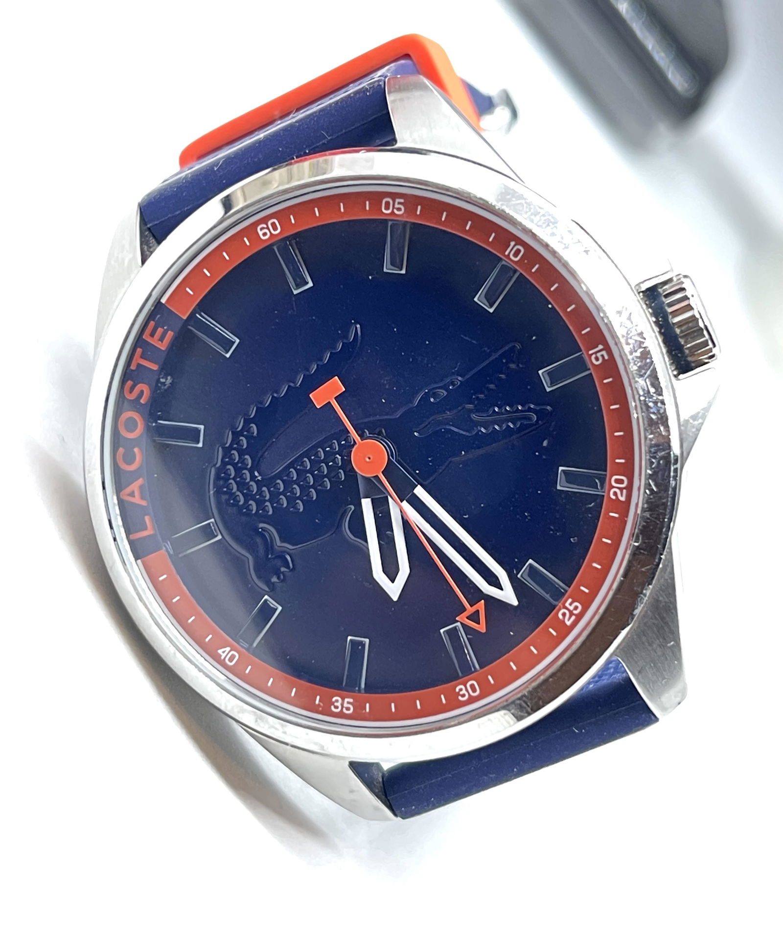 MENS LACOSTE WRISTWATCH: MENS LACOSTE WRISTWATCH. IN MINT OVERALL SHAPE AND CONDITION. A GREAT FIND AND AN EXCELLENT ADDITION TO YOUR COLLECTION.