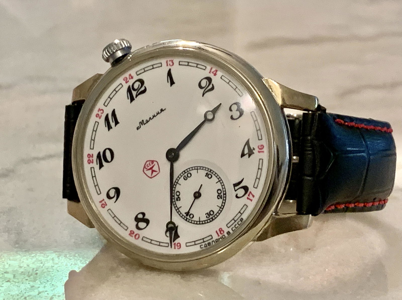 WW2 ERA RUSSIAN PILOTS WRISTWATCH (1 of 4)