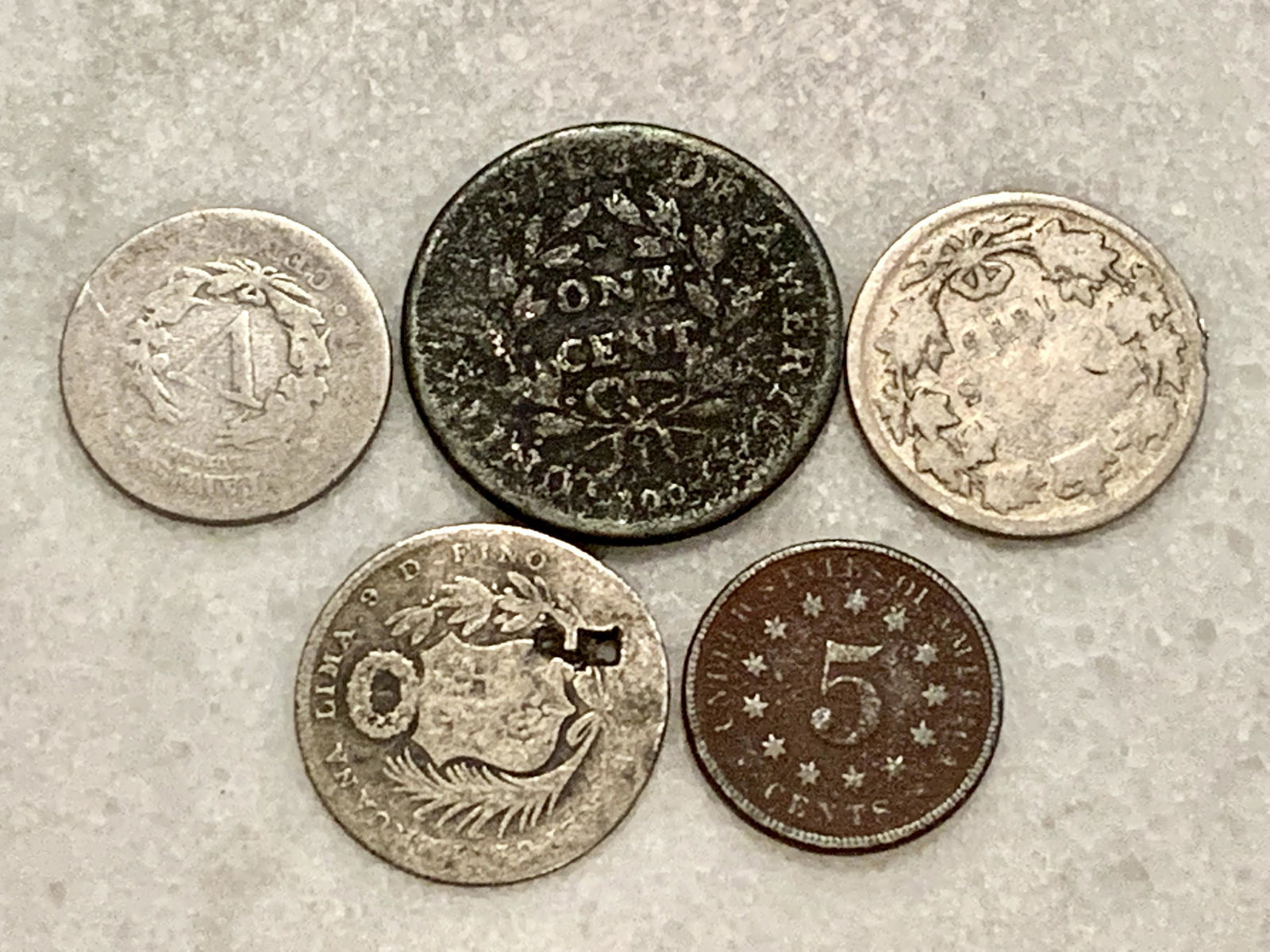 ANTIQUE LOT OF U.S. & FOREIGN CURRENCY (1 of 4)