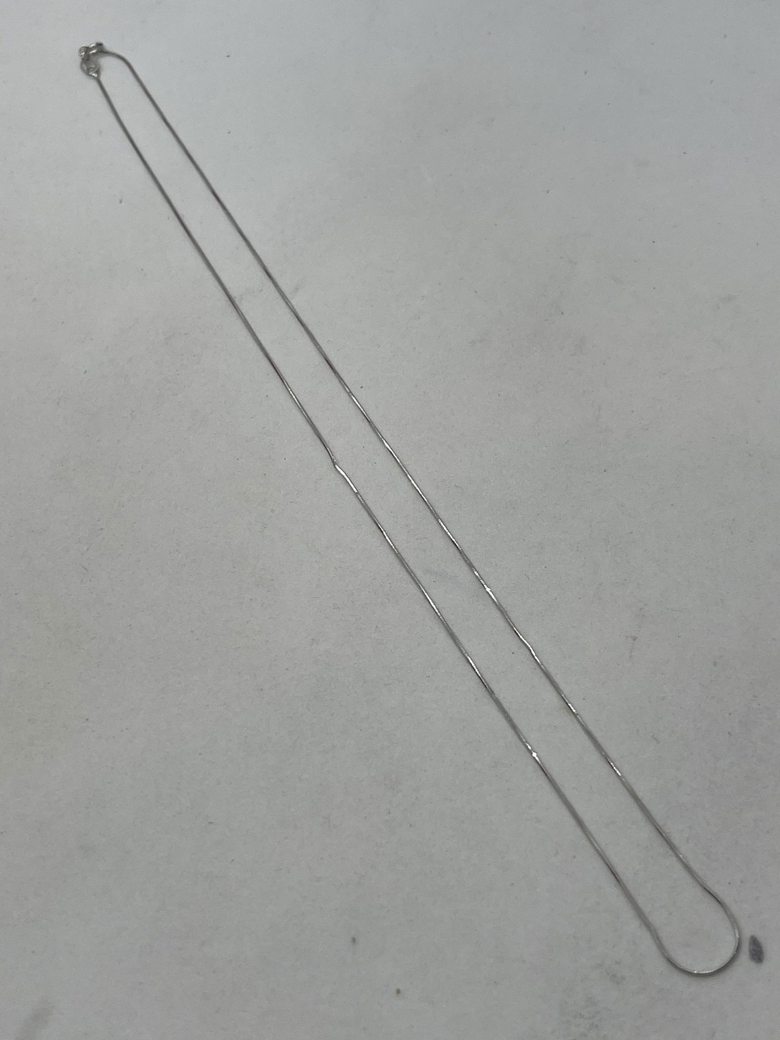 ESTATE 10K GOLD NECKLACE (1 of 3)