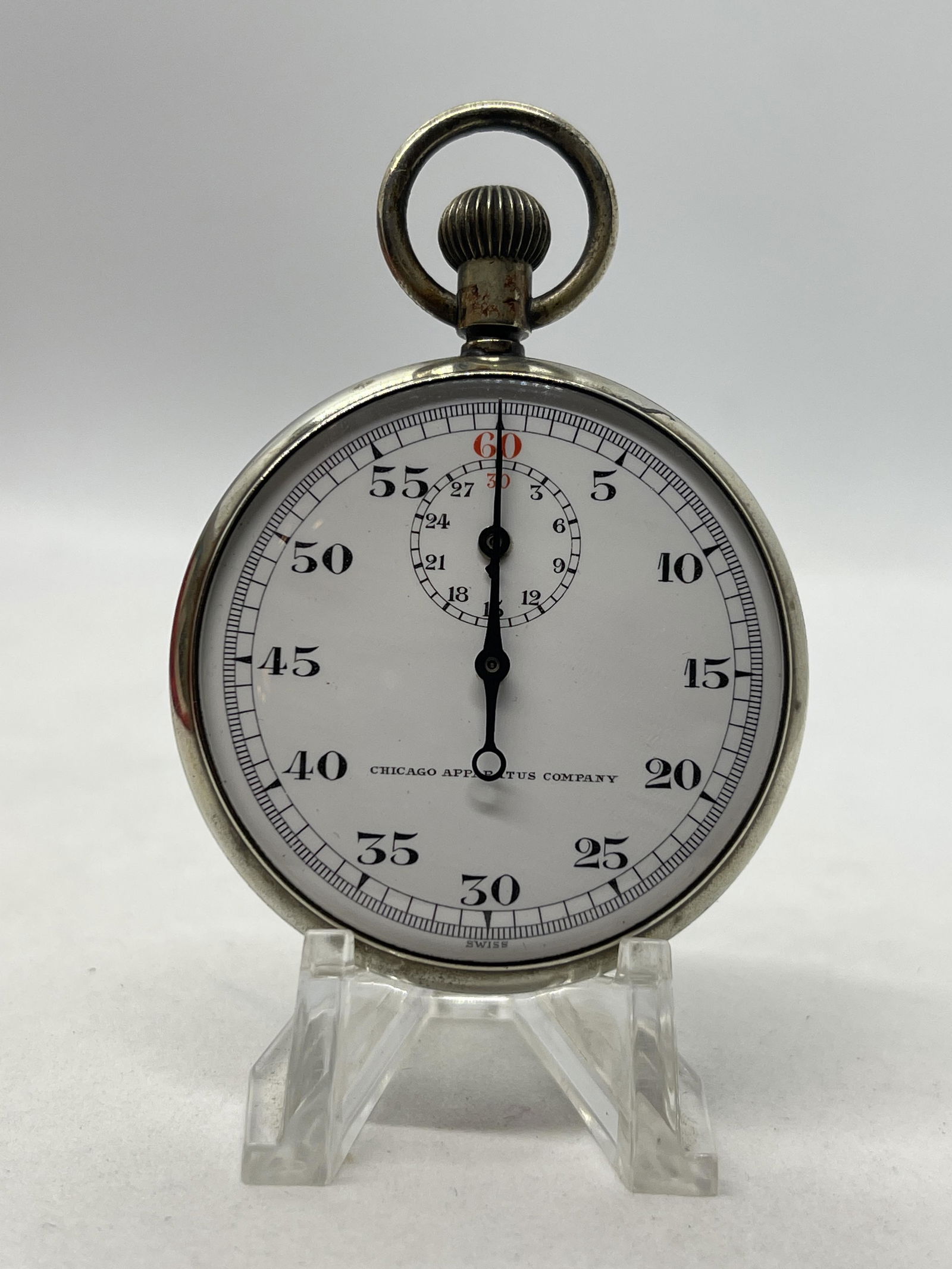 CHICAGO APARATUS CO. STOPWATCH (1 of 5)