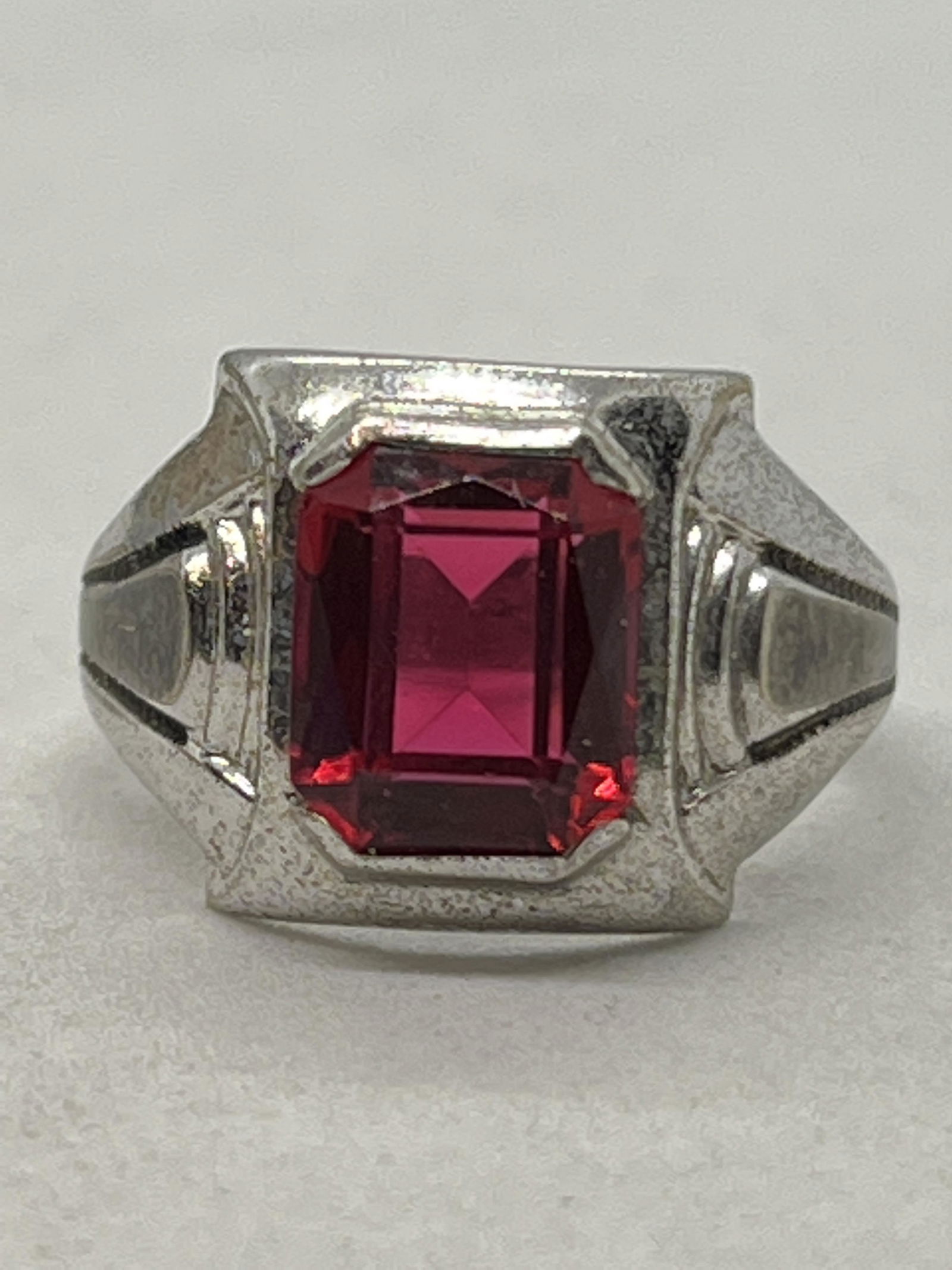 ART DECO STERLING MENS 2 CT RED STONE RING SZ 8 (1 of 3)