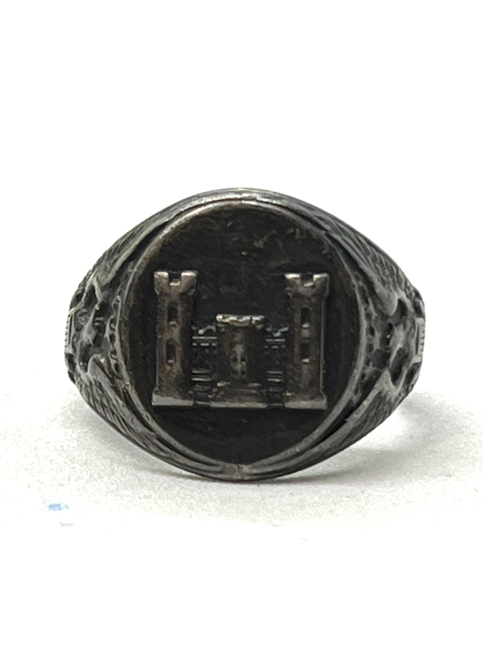 WW2 U.S. STERLING SILVER ENGINEER CORPS RING (1 of 3)