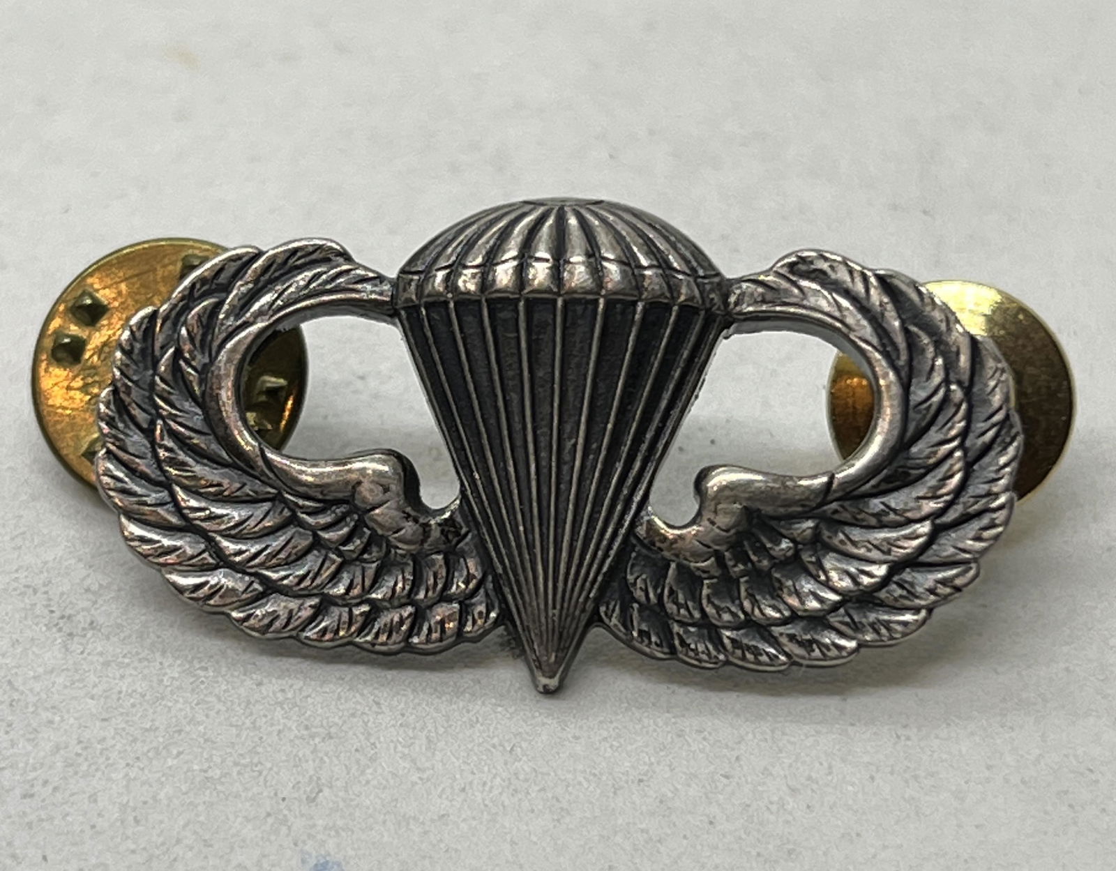 WW2 U.S. STERLING SILVER PARATROOPER WINGS (1 of 2)