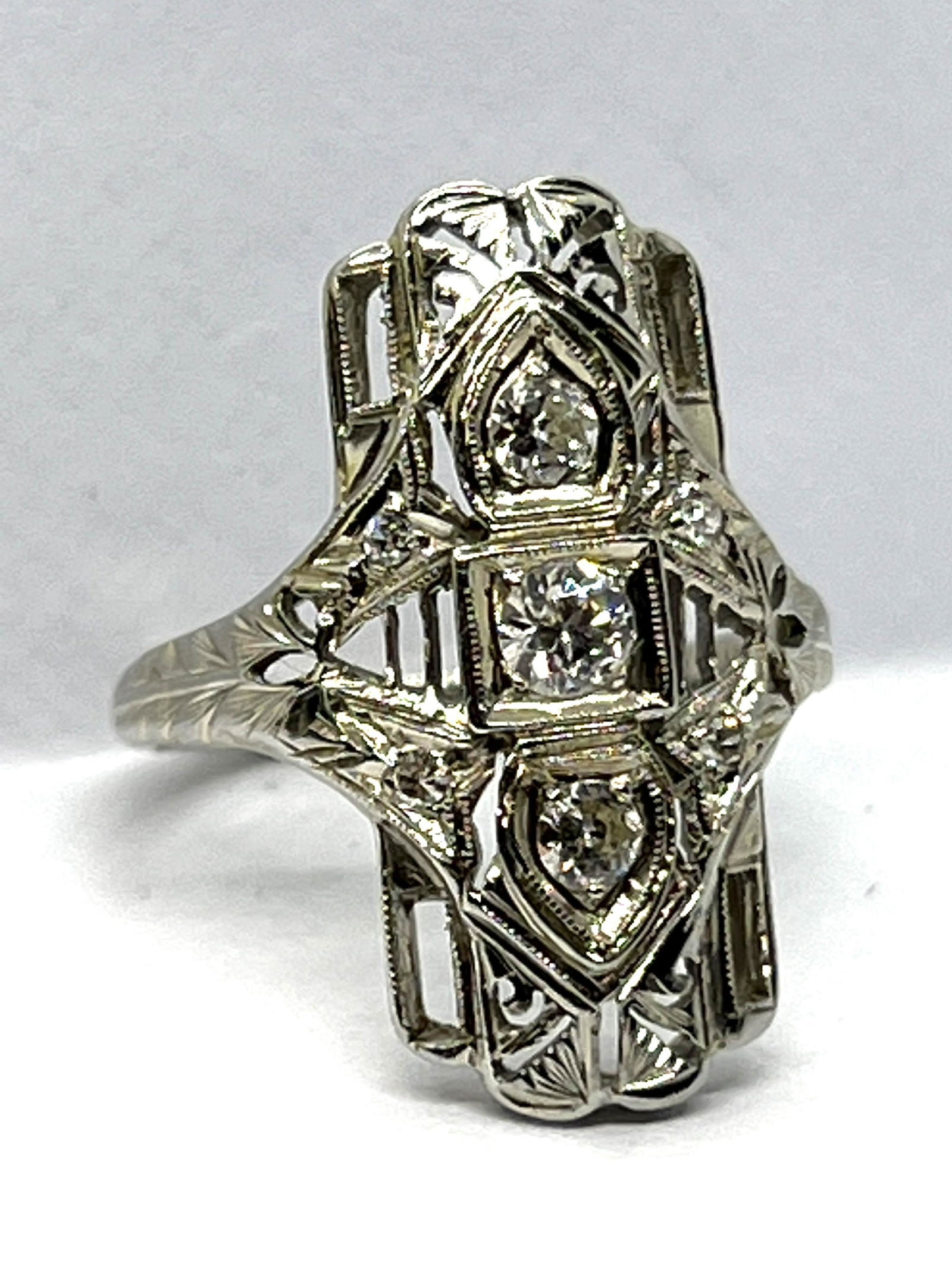 ART DECO 18K GOLD 0.50 TCW VS2,G DIAMONDS FILIGREE RING (1 of 3)