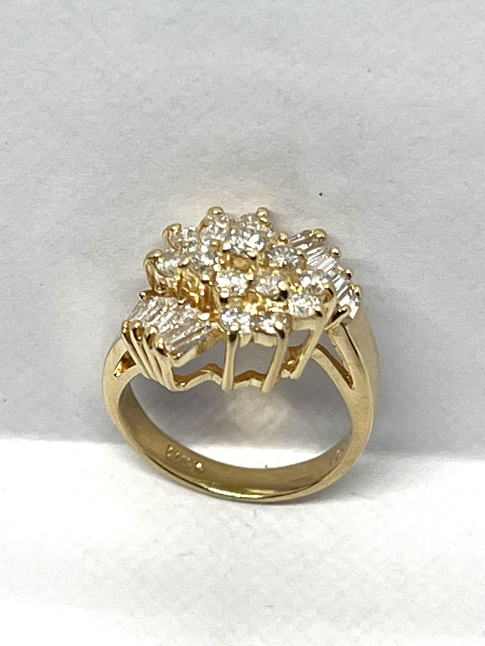 14K GOLD 1.0 TCW VS,G DIAMONDS CLUSTER RING SZ 5 (1 of 3)