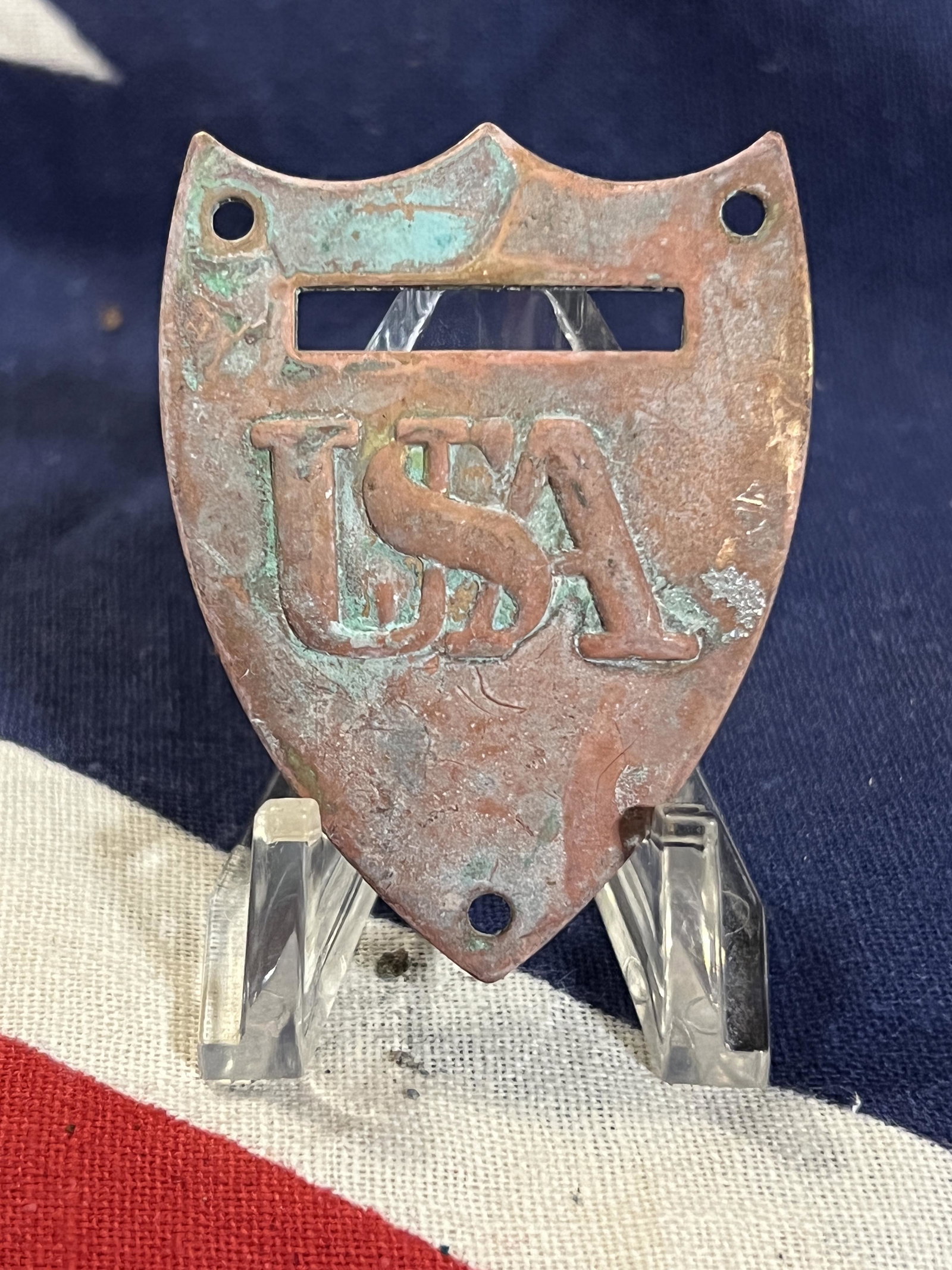 CIVIL WAR USA SADDLE SHIELD PLATE: CIVIL WAR USA SADDLE SHIELD PLATE. IN MINT OVERALL SHAPE AND CONDITION. HAS A GREAT LOOK TO IT WITH AN EXCELLENT OVERALL EYE APPEAL. PLEASE VIEW ALL DETAILED PICTURES. A GREAT FIND AND AN EXCELLENT AD