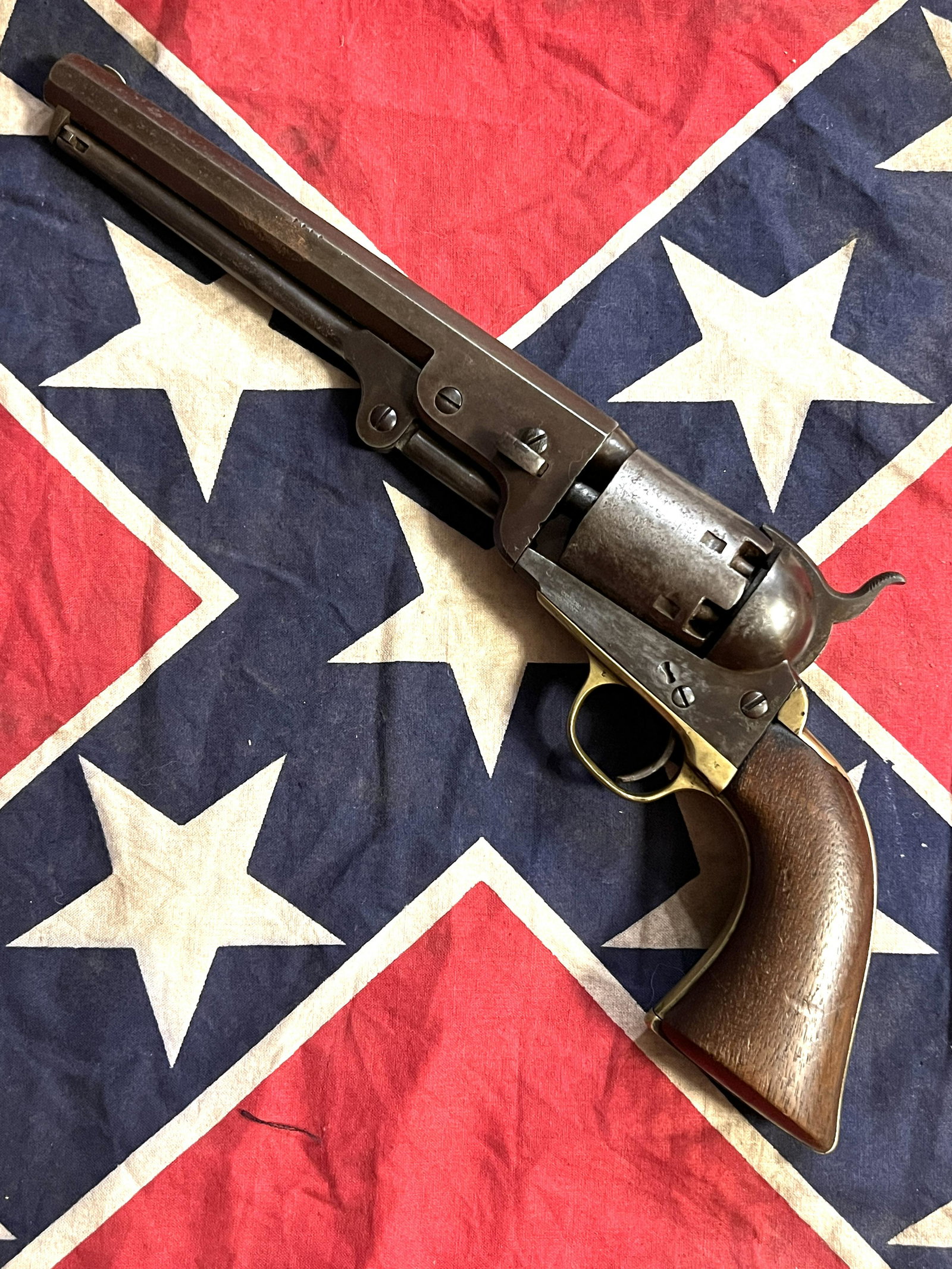 CIVIL WAR CONFEDERATE COLT M1851 NAVY REVOLVER: CIVIL WAR CONFEDERATE COLT M1851 NAVY REVOLVER WITH ALL MATCHING SERIAL NUMBER 81641. A VERY RARE AND ORIGINAL CIVIL WAR COLT M1851 HARTFORD .36 CAL NAVY REVOLVER WITH VERY DESIRABLE MATCHING PRODUCTI