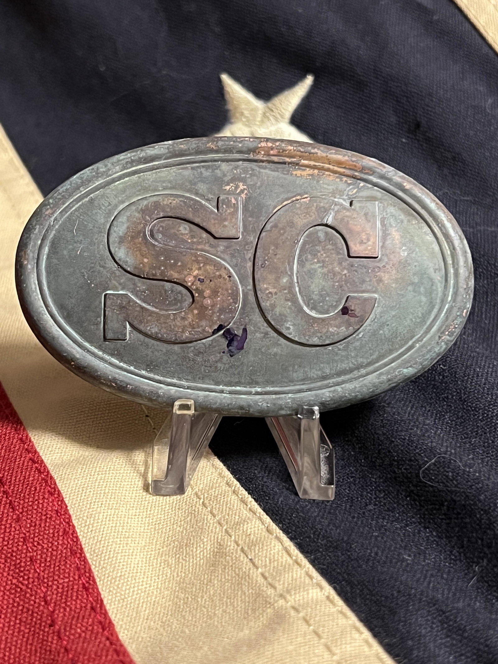 SCARCE CIVIL WAR CONFEDERATE S.C. SOUTH CAROLINA BELT: SCARCE CIVIL WAR CONFEDERATE S.C. SOUTH CAROLINA BELT BUCKLE. IN GOOD OVERALL SHAPE AND CONDITION. A GREAT FIND AND AN EXCELLENT ADDITION TO YOUR COLLECTION.
