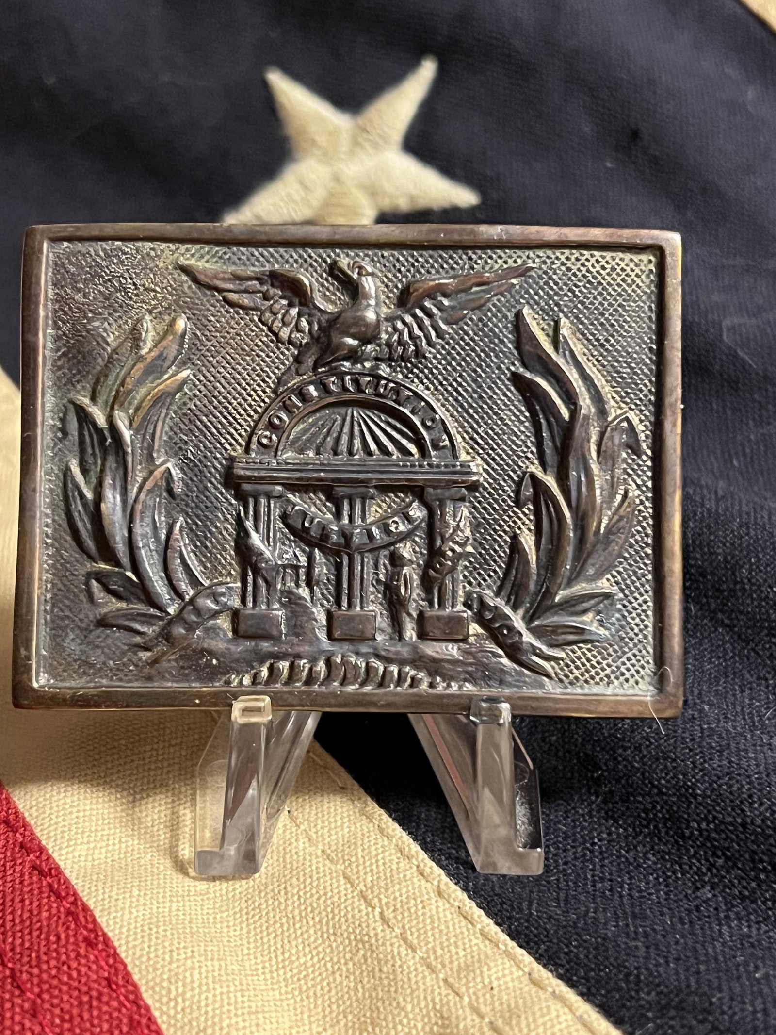 RARE CIVIL WAR CONFEDERATE GEORGIA BELT BUCKLE: RARE CIVIL WAR CONFEDERATE GEORGIA BELT BUCKLE. IN GOOD OVERALL SHAPE AND CONDITION. HAS A GREAT LOOK TO IT WITH AN EXCELLENT OVERALL EYE APPEAL. PLEASE VIEW ALL DETAILED PICTURES. A GREAT FIND AND AN