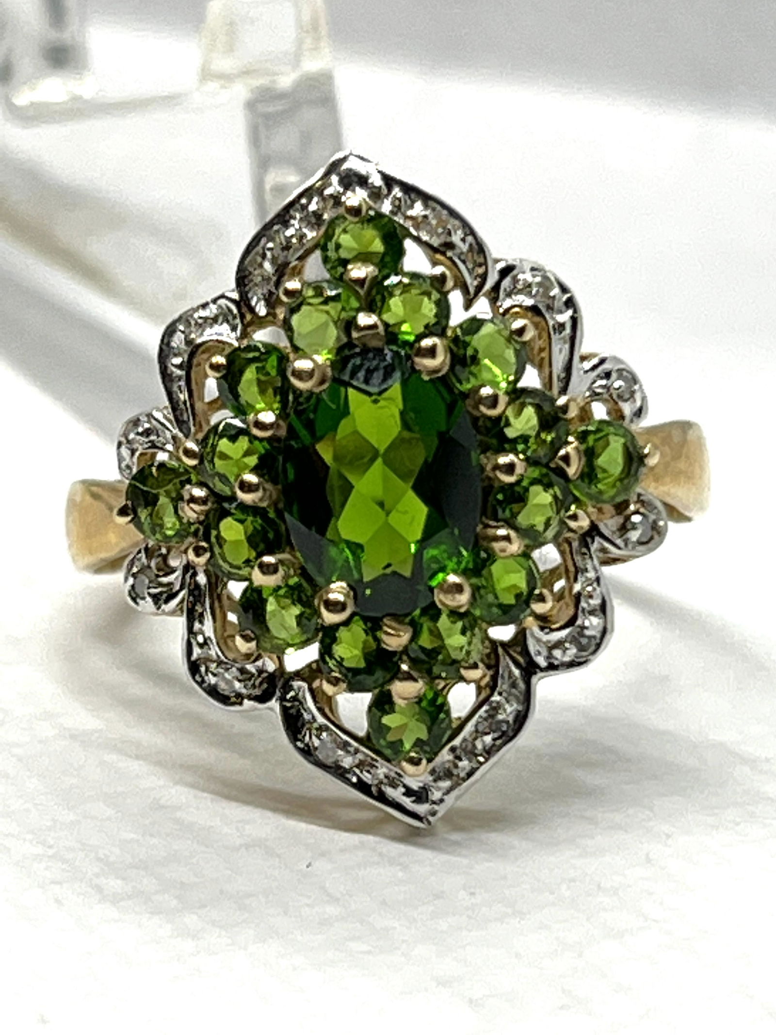 ESTATE 14K GOLD 2.50 TCW GREEN STONES & DIAMONDS RING (1 of 3)