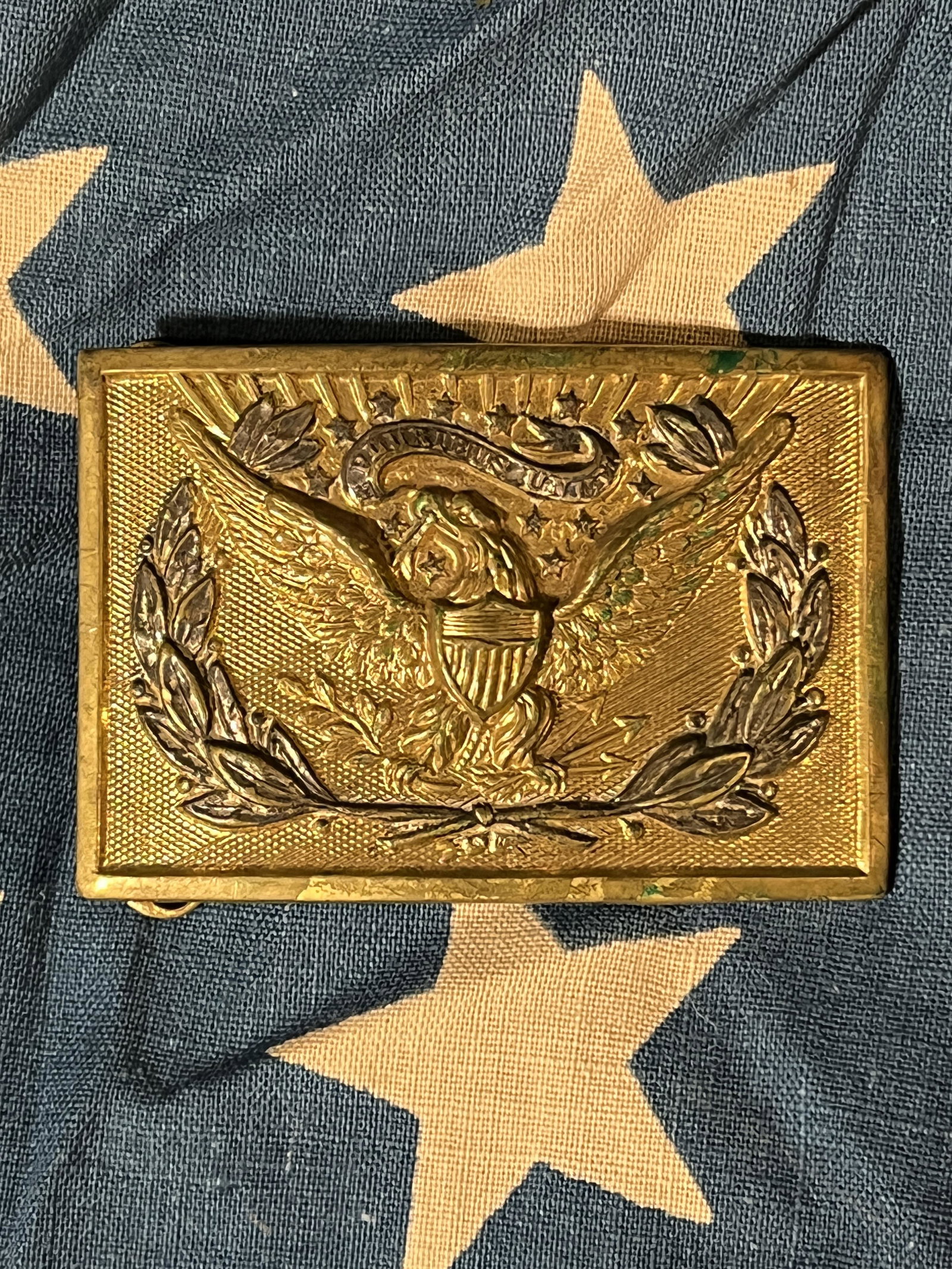RARE CIVIL WAR U.S. M1858 BELT BUCKLE: RARE CIVIL WAR U.S. M1858 BELT BUCKLE. IN MINT OVERALL SHAPE AND CONDITION. HAS A GREAT LOOK TO IT WITH AN EXCELLENT OVERALL EYE APPEAL. A GREAT FIND AND AN EXCELLENT ADDITION TO YOUR COLLECTION.