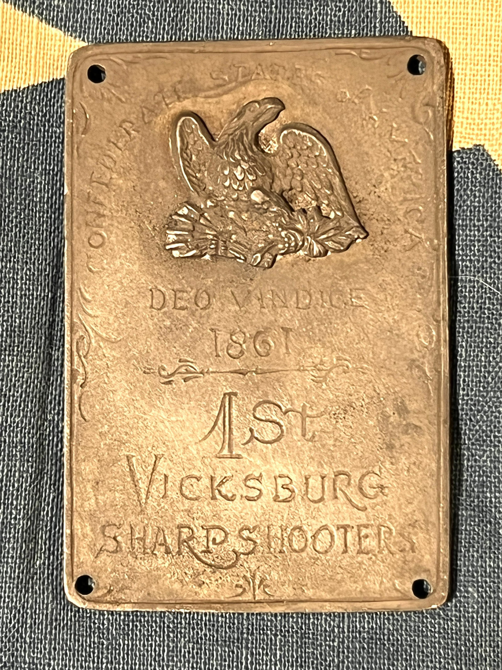 DATED 1861 1ST VICKSBURG SHARP SHOOTER CONFEDERATE: DATED 1861 1ST VICKSBURG SHARP SHOOTER CONFEDERATE PLATE. A VERY RARE FIND. IT IS IN MINT OVERALL SHAPE AND CONDITION WITH A BEAUTIFUL OVERALL PATINA. HAS A GREAT LOOK TO IT WITH AN EXCELLENT OVERALL 