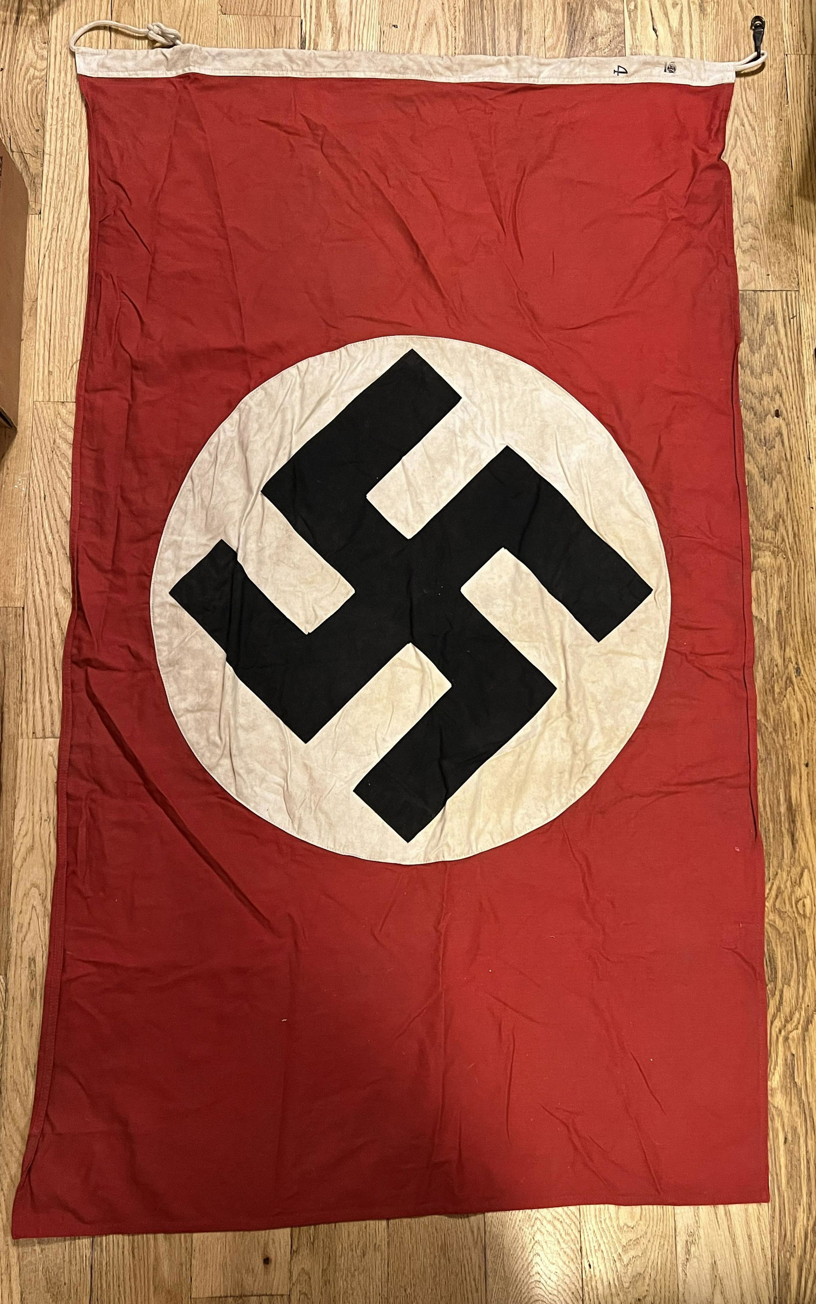 RARE WW2 GERMAN NAZI FLAG W/RZM STAMP: RARE WW2 GERMAN NAZI FLAG W/RZM STAMP. A MID-SIZED FLAG THAT IS IN MINT OVERALL SHAPE AND CONDITION WITH A BEAUTIFUL OVERALL PATINA. HAS A GREAT LOOK TO IT WITH AN EXCELLENT OVERALL EYE APPEAL. A GREA