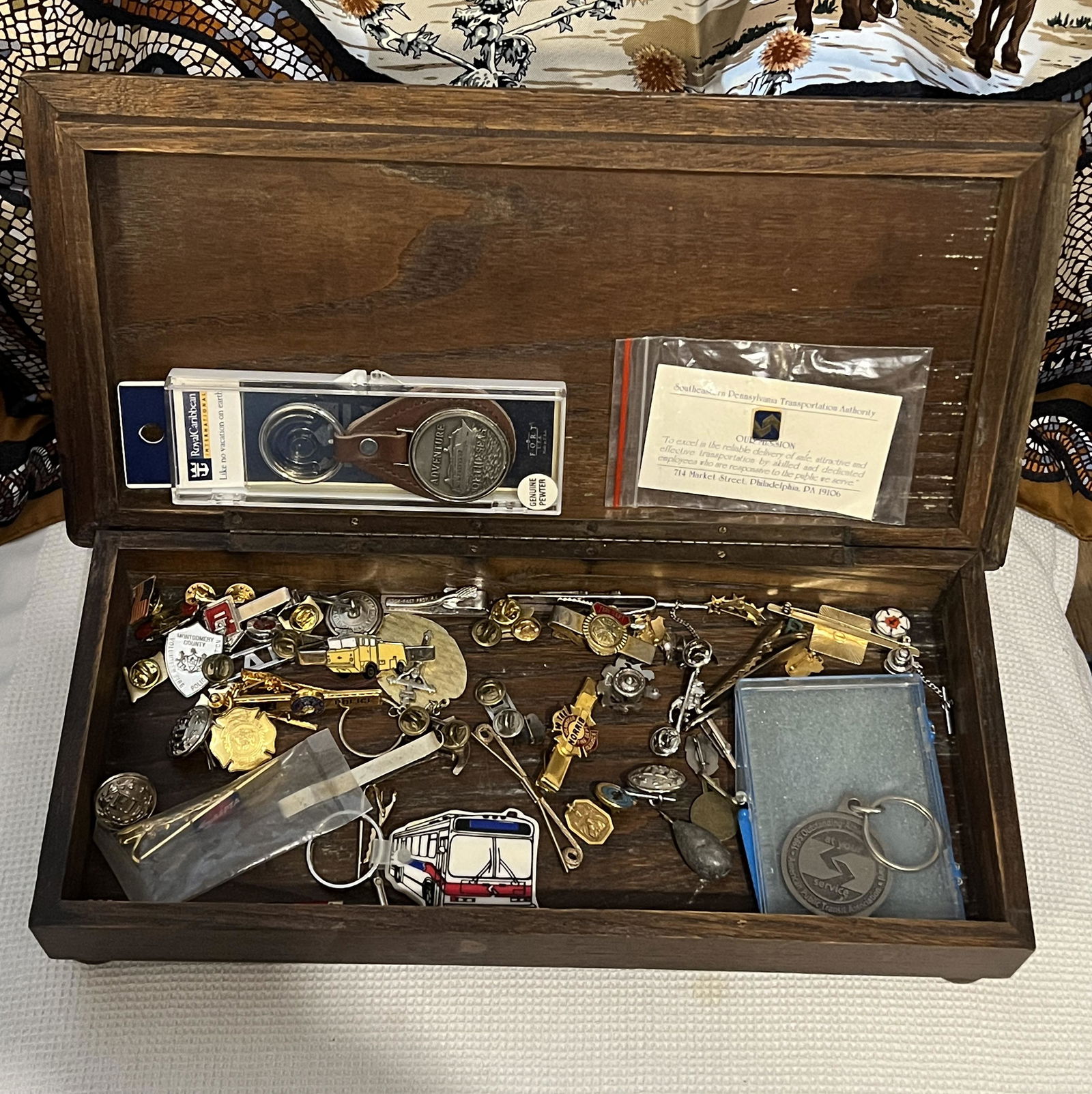 VINTAGE FIREMAN'S BOX LOT OF PINS, JEWELRY, ETC. (1 of 7)