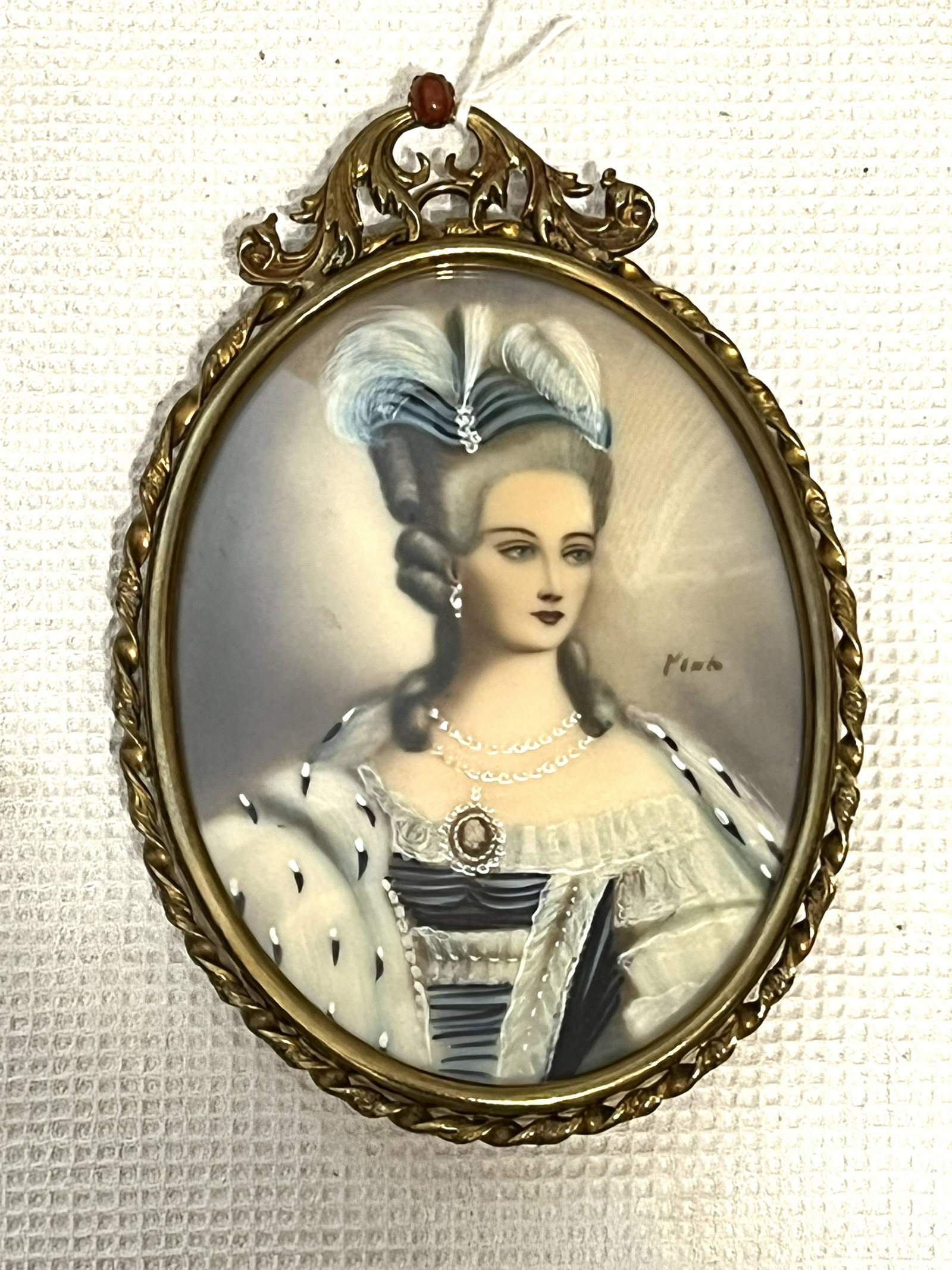 ANTIQUE VICTORIAN QUEEN FRAMED WALL HANGER (1 of 4)