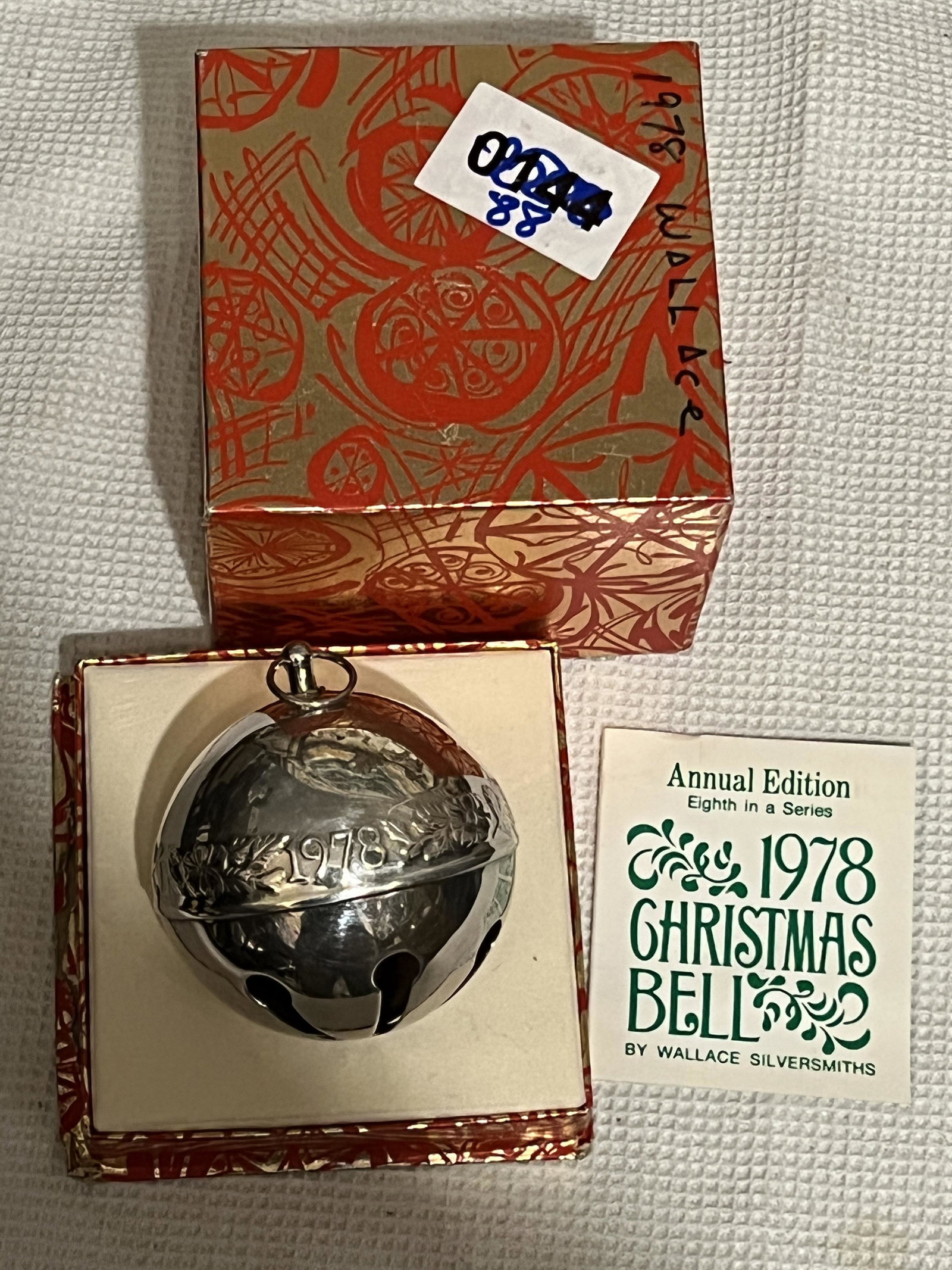 WALLACE SILVERSMITHS 1978 CHRISTMAS STERLING BELL (1 of 2)