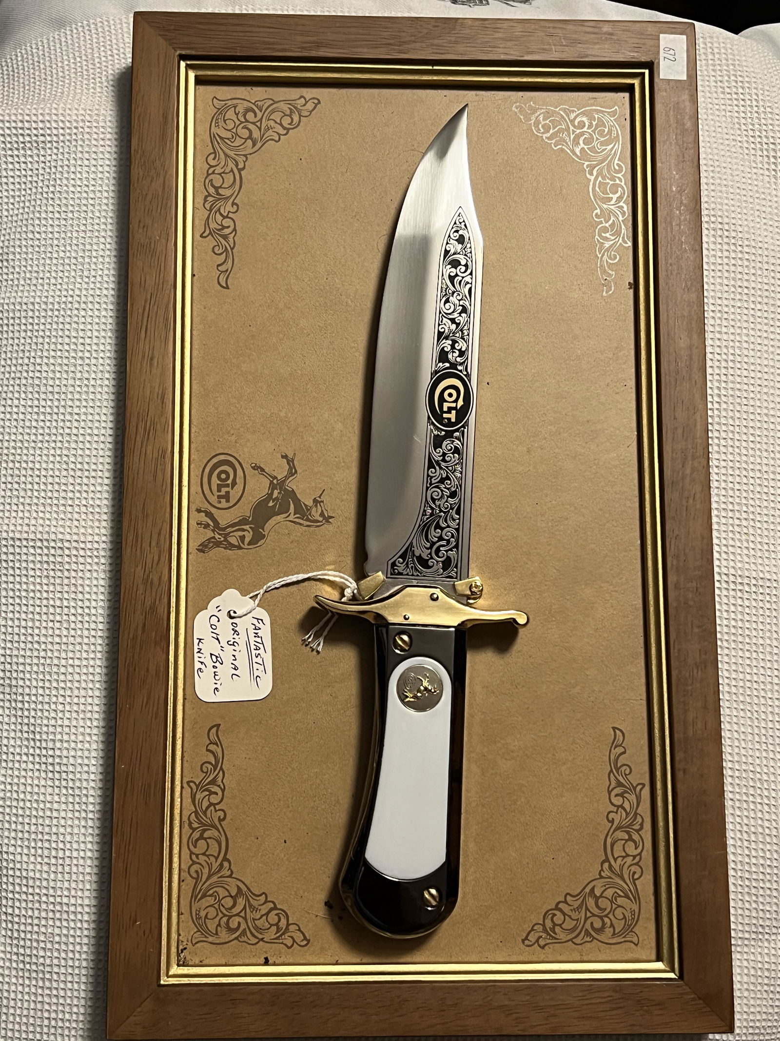 FANTASTIC ORIGINAL COLT BOWIE KNIFE FRAMED (1 of 5)