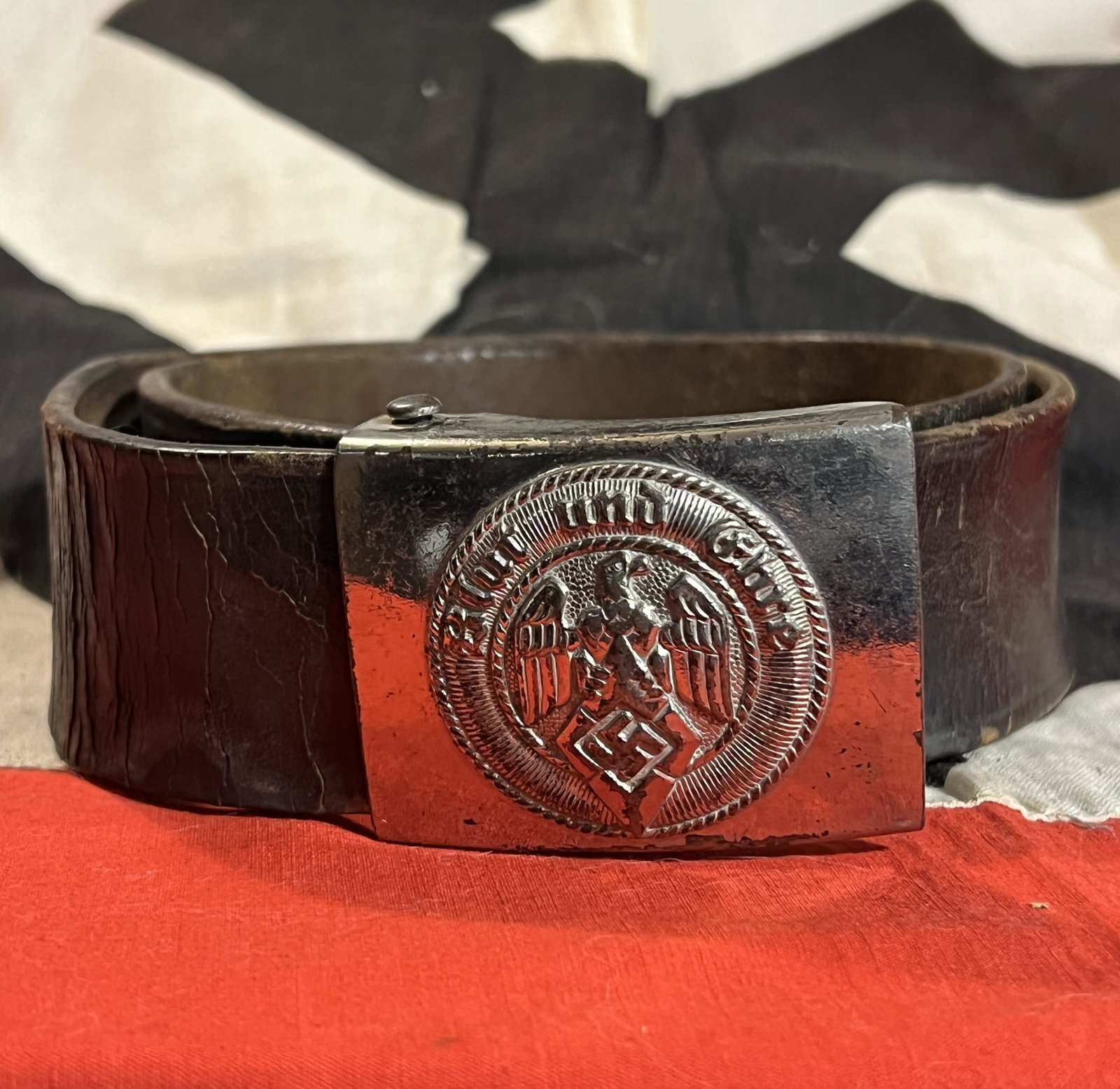 RARE WW2 GERMAN HITLER YOUTH COMPLETE BELT & BUCKLE: RARE WW2 GERMAN HITLER YOUTH COMPLETE BELT & BUCKLE. IN MINT OVERALL SHAPE AND CONDITION WITH A BEAUTIFUL OVERALL PATINA. HAS A GREAT LOOK TO IT WITH AN EXCELLENT OVERALL EYE APPEAL. A GREAT FIND AND 