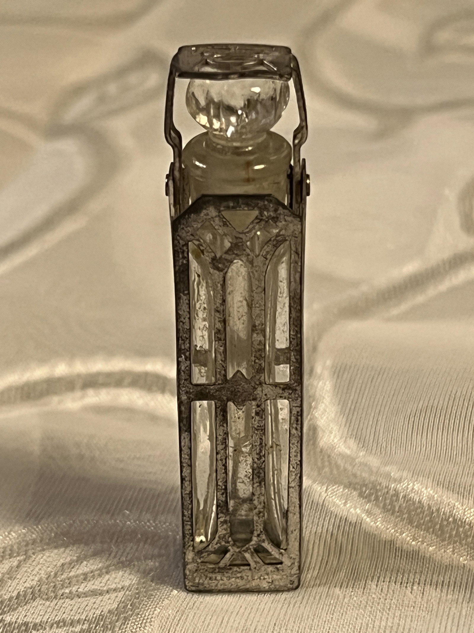 ANTIQUE MINIATURE STERLING SILVER POCKET PERFUME BOTTLE (1 of 4)
