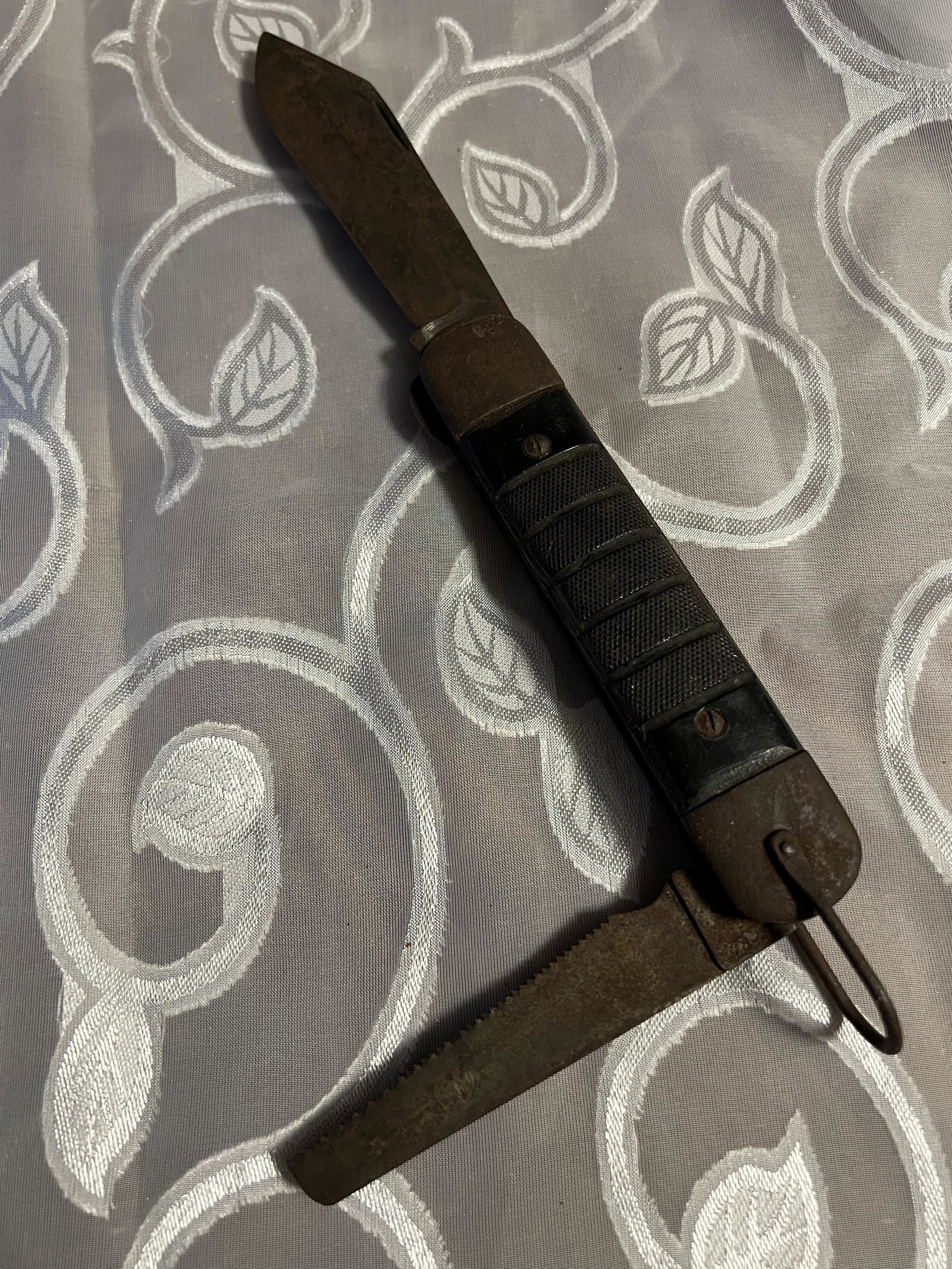 COLONIAL PROV. RI WW2 ERA LARGE FOLDING KNIFE (1 of 6)