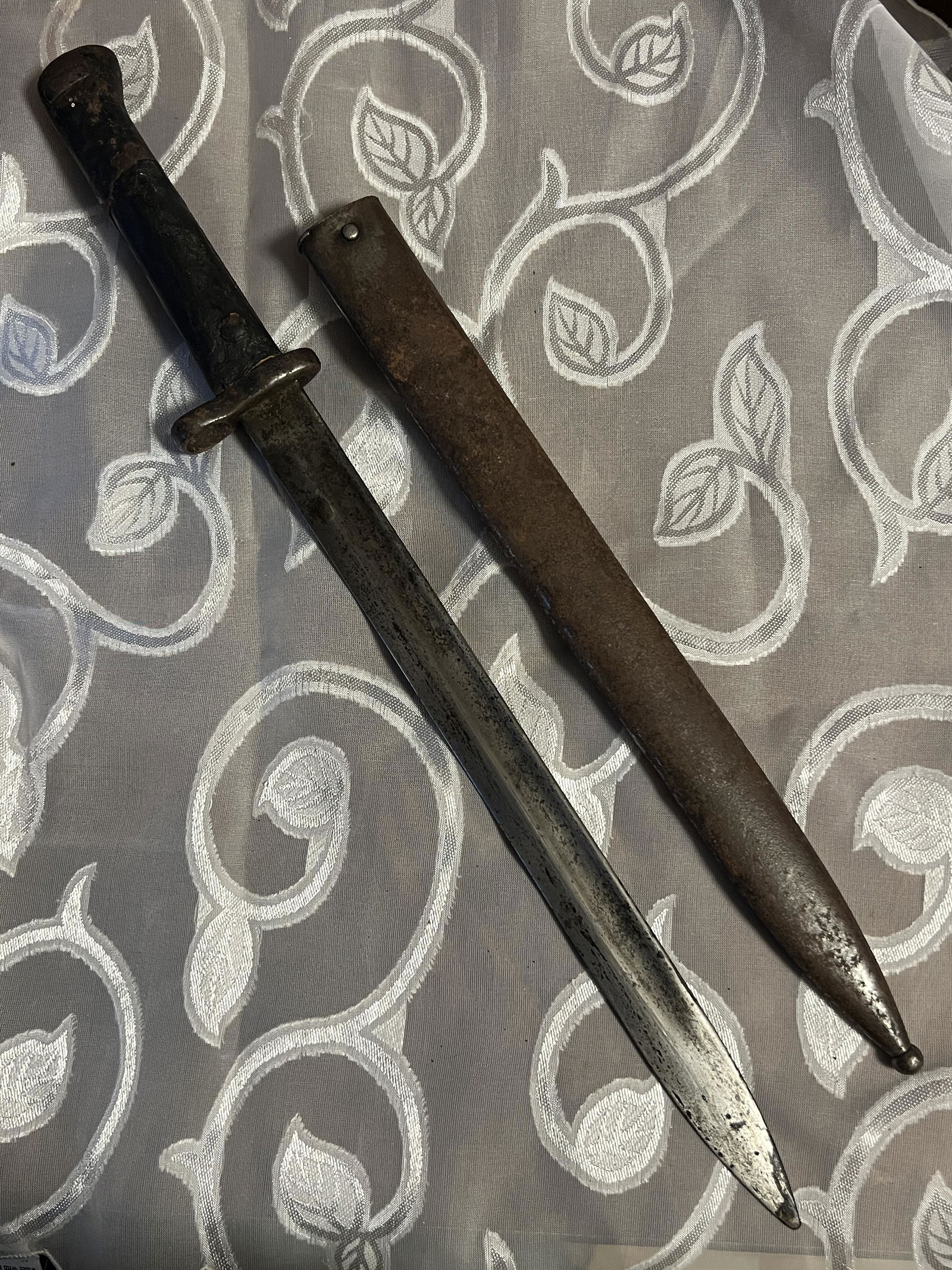 WW1 CZECH CSZ MAUSER BAYONET W/SCABBARD (1 of 5)