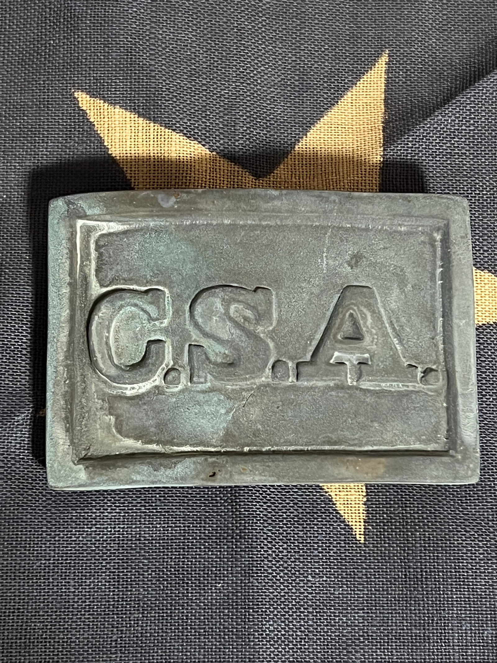 RARE CIVIL WAR CSA CONFEDERATE BELT BUCKLE: RARE CIVIL WAR CSA CONFEDERATE BELT BUCKLE. A RARE FIND. IN MINT OVERALL SHAPE AND CONDITION WITH A BEAUTIFUL OVERALL PATINA. A GREAT FIND AND AN EXCELLENT ADDITION TO YOUR COLLECTION.