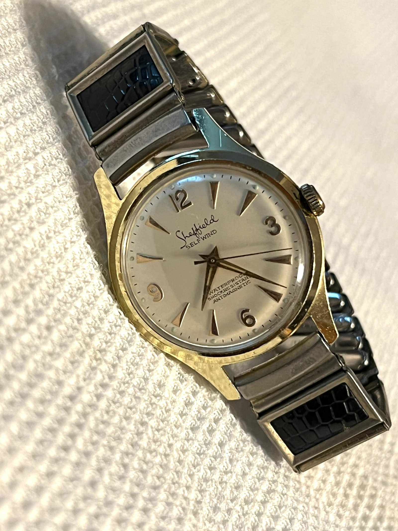 VINTAGE MENS SHEFFIELD SELF-WIND WRISTWATCH (1 of 5)