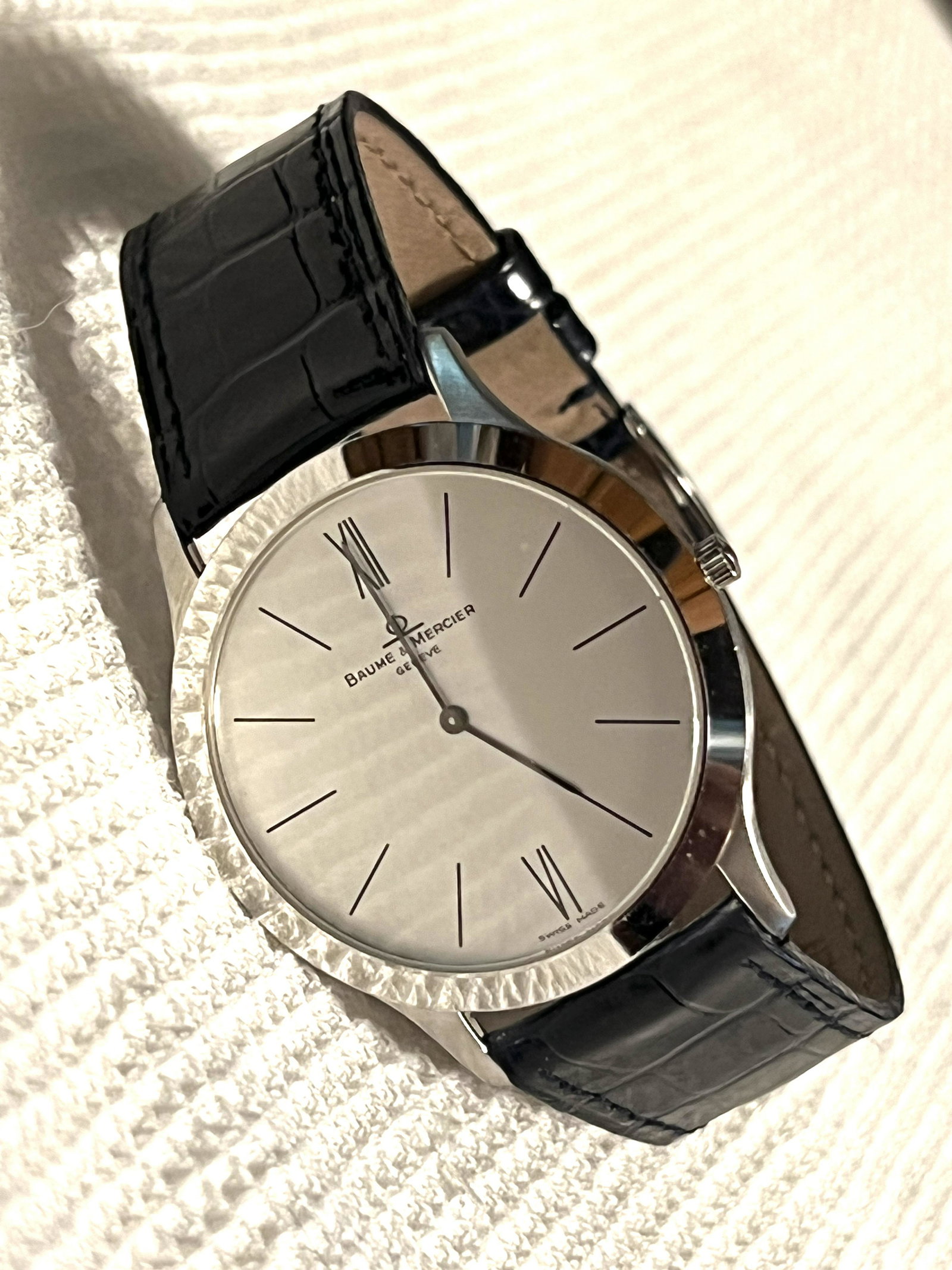 MENS BAUME & MERCIER SLIM WRISTWATCH (1 of 6)