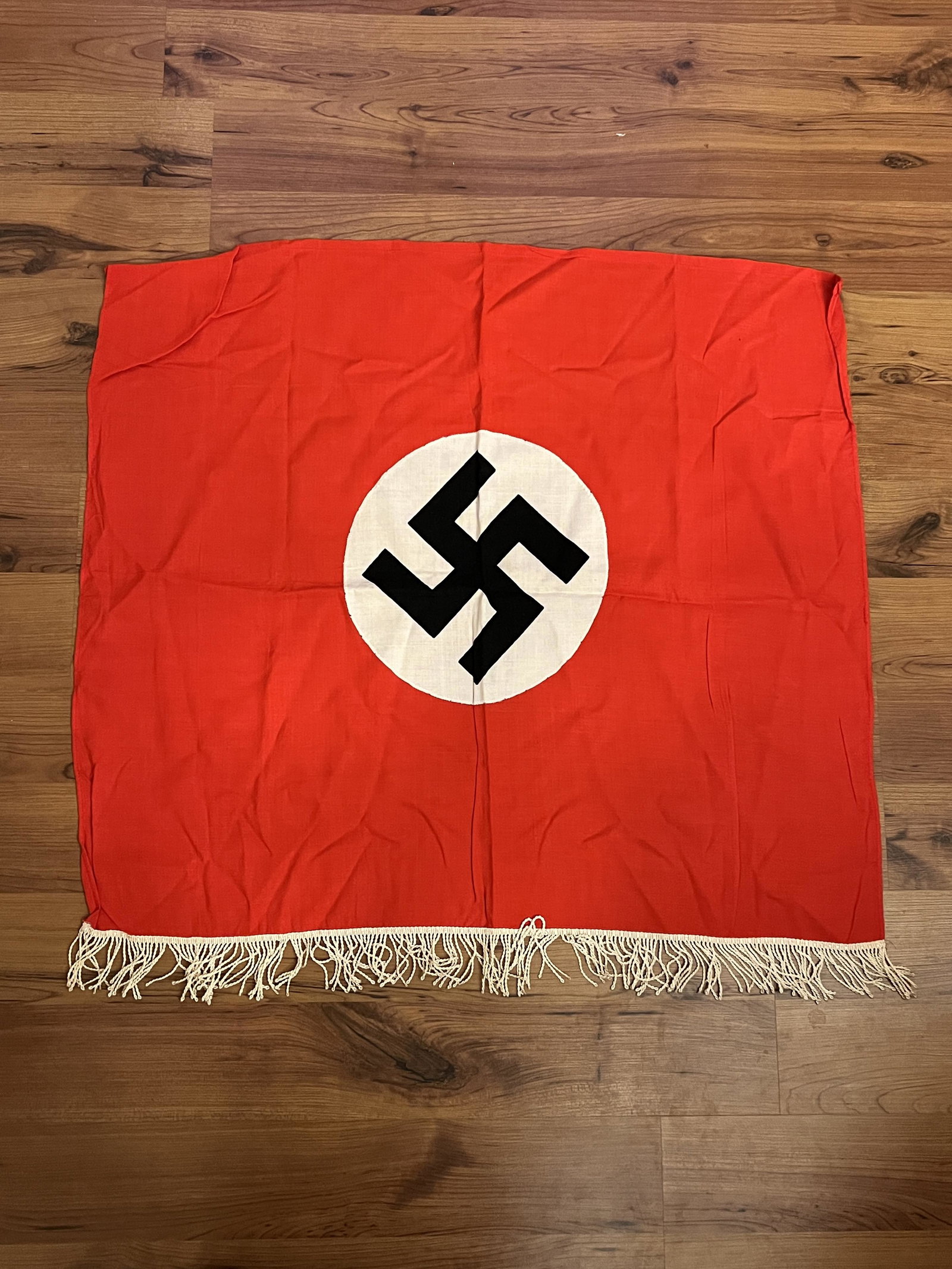 WW2 GERMAN NSDAP POLITICAL LEADER DECORATED FLAG: WW2 GERMAN NSDAP POLITICAL LEADER DECORATED FLAG. WAS BROUGHT BACK HOME BY A VET. A RARE FIND. IT IS IN MINT OVERALL SHAPE AND CONDITION WITH A BEAUTIFUL OVERALL PATINA. HAS A GREAT LOOK TO IT WITH AN