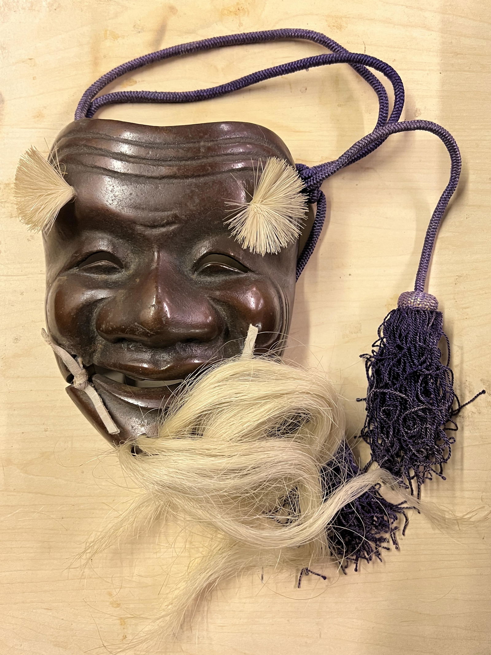 ANTIQUE 16TH CENTURY JAPANESE SOLDIER FACE MASK: ANTIQUE 16TH CENTURY JAPANESE SOLDIER FACE MASK. A RARE FIND. IT IS IN MINT OVERALL SHAPE AND CONDITION WITH A BEAUTIFUL OVERALL PATINA. HAS A GREAT LOOK TO IT WITH AN EXCELLENT OVERALL EYE APPEAL. A
